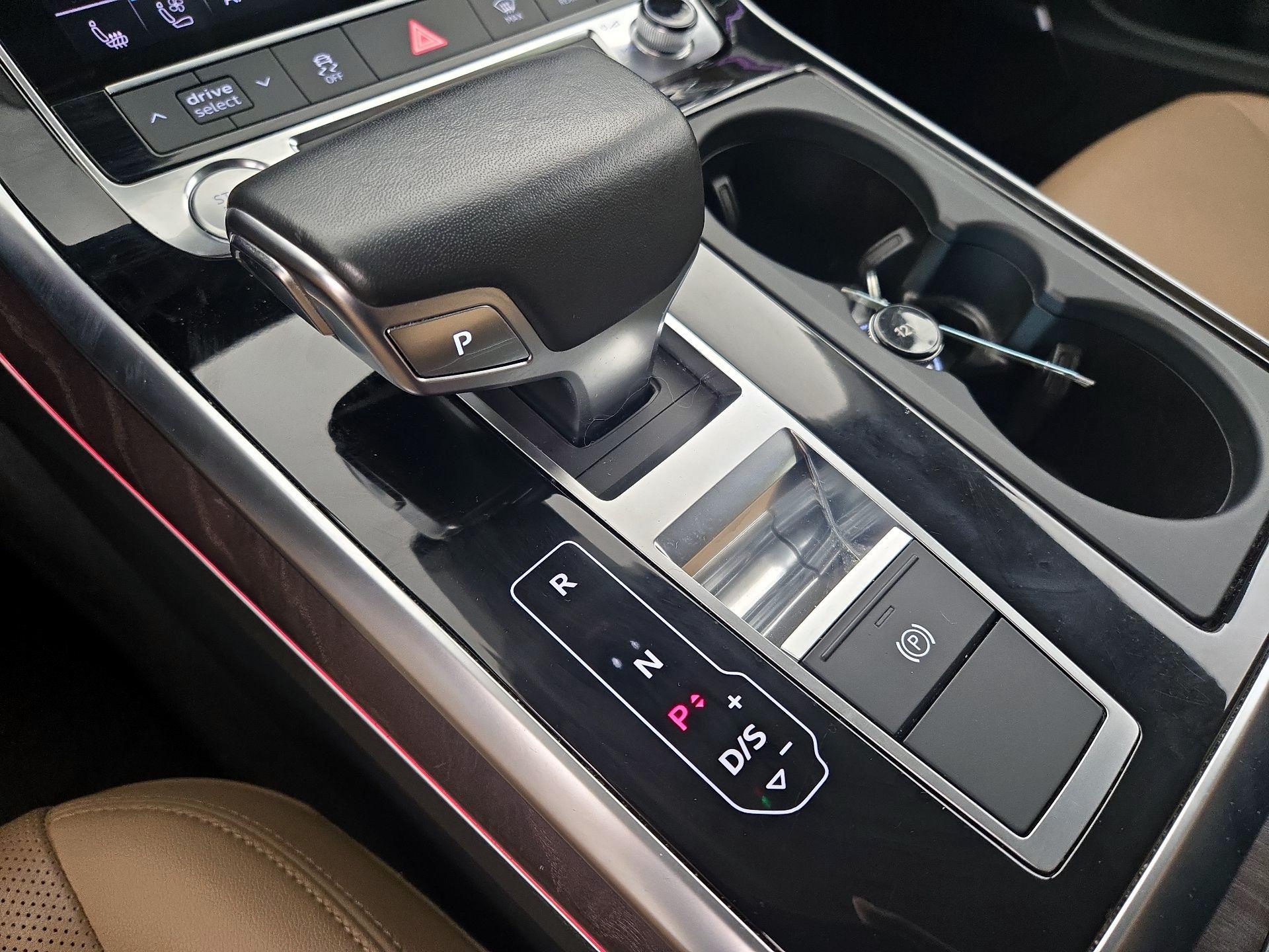 Thumbnail: 2019 Audi Q8 - 18
