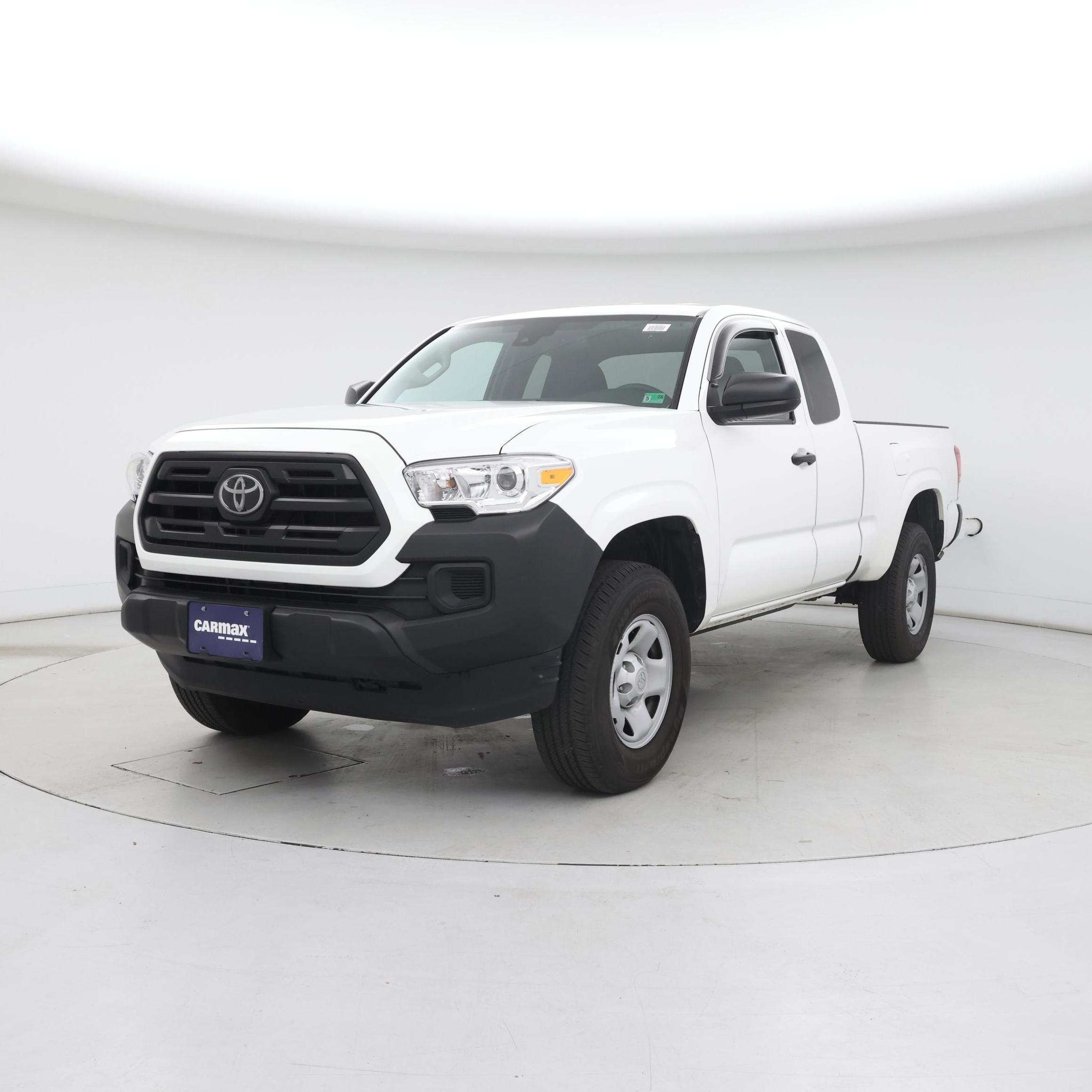 Thumbnail: 2019 Toyota Tacoma - 4