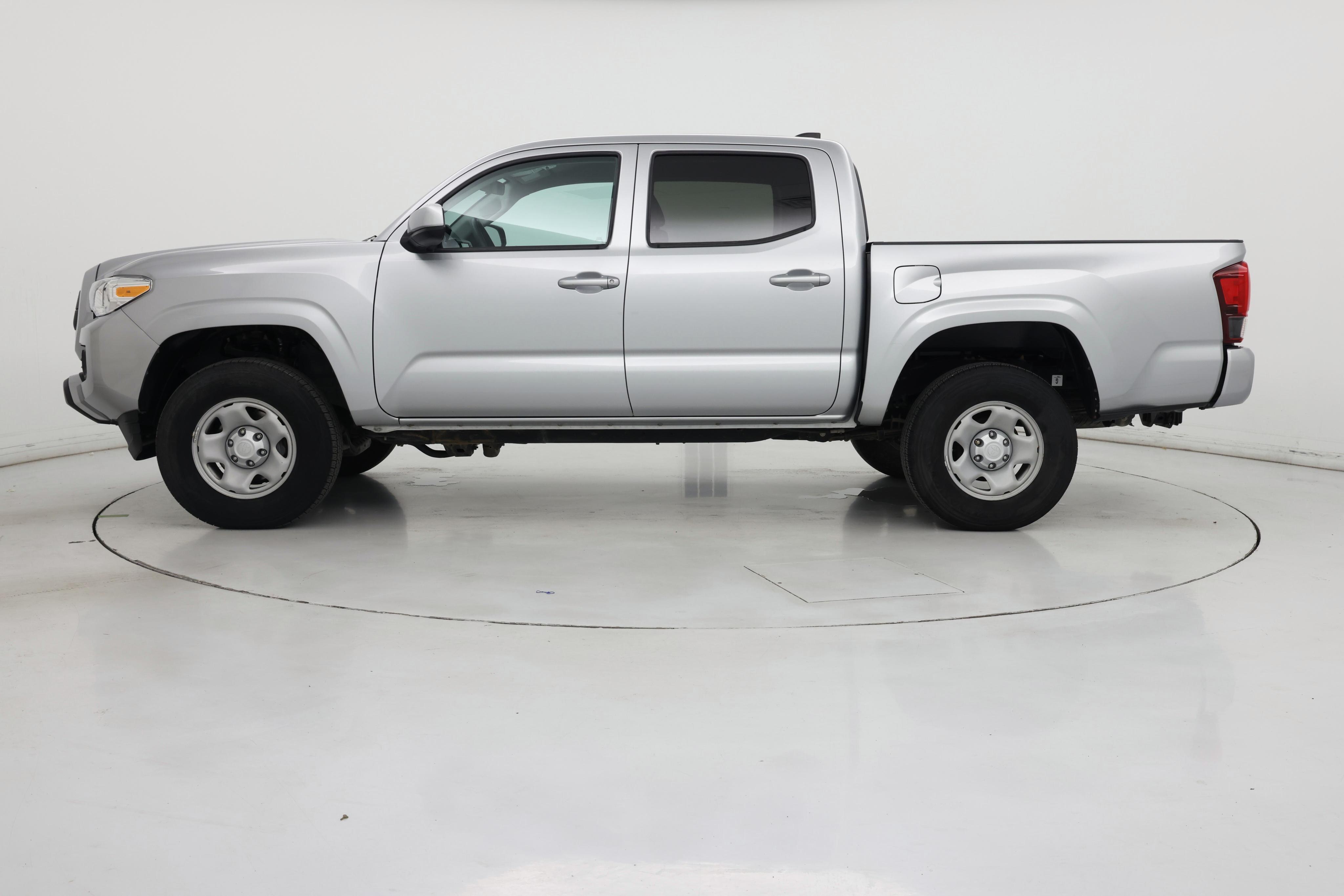 Thumbnail: 2022 Toyota Tacoma - 3