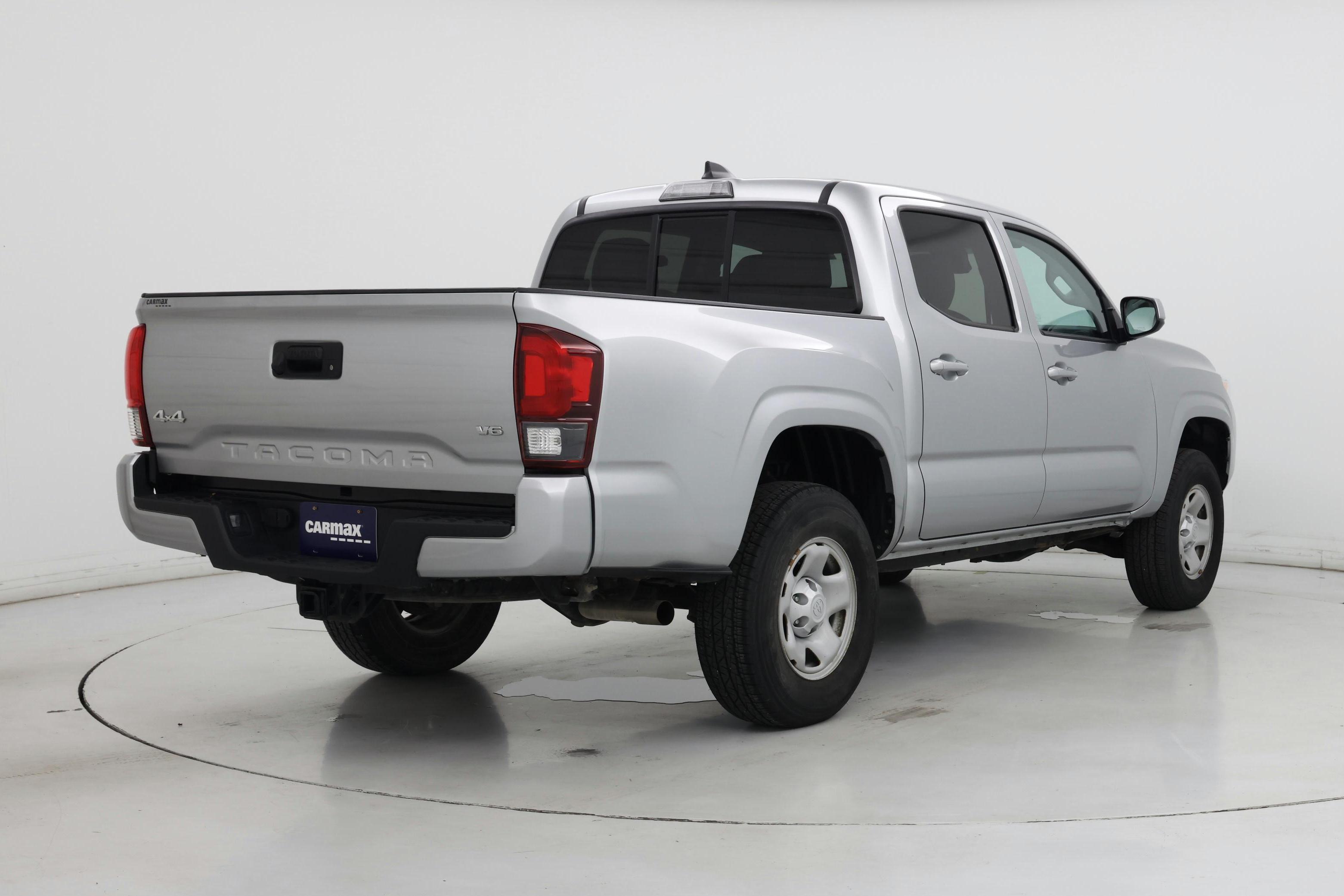 Thumbnail: 2022 Toyota Tacoma - 8