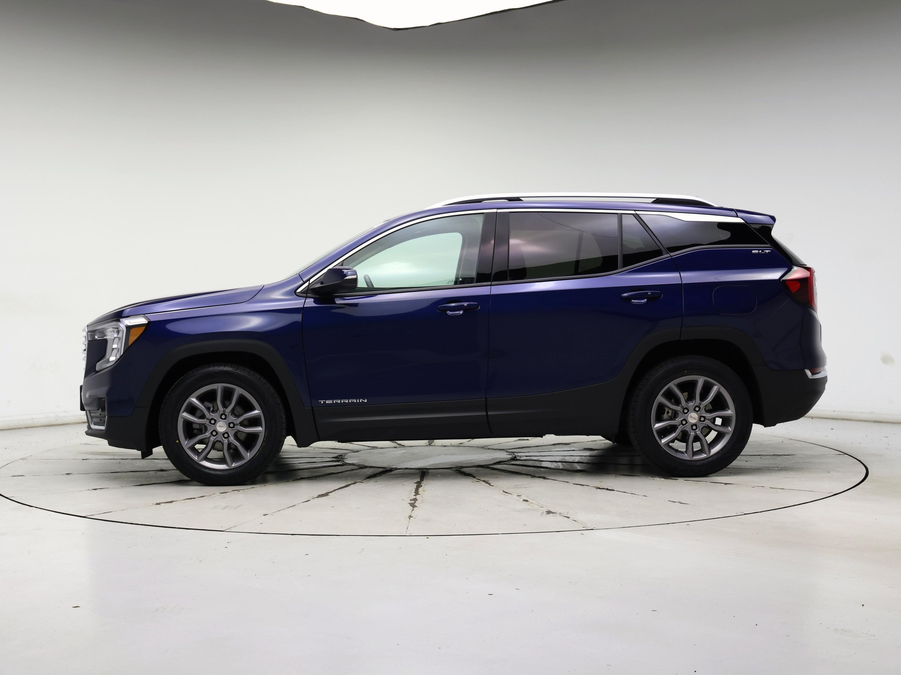 Thumbnail: 2023 GMC Terrain - 3