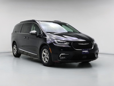 Black 2023 Chrysler Pacifica Limited