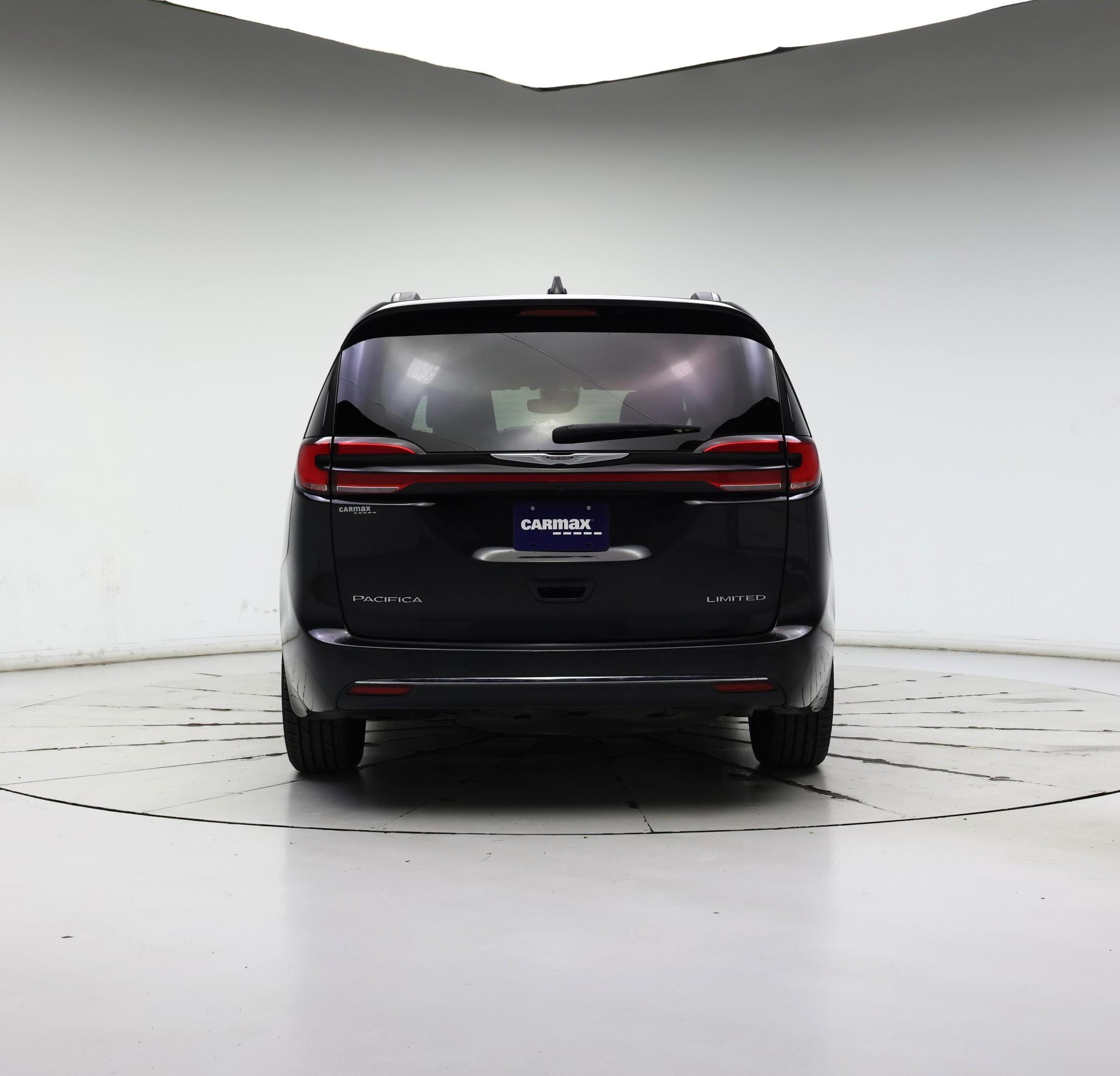 Thumbnail: 2023 Chrysler Pacifica - 6
