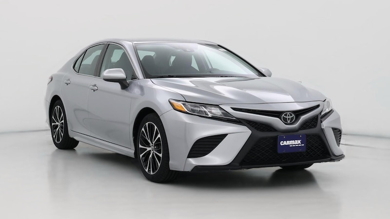 2019 Toyota Camry SE Hero Image