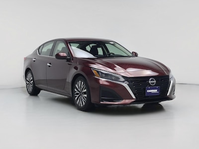 2023 Nissan Altima SV -
                Naperville, IL
