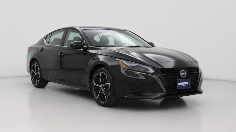 2023 Nissan Altima SR Hero Image