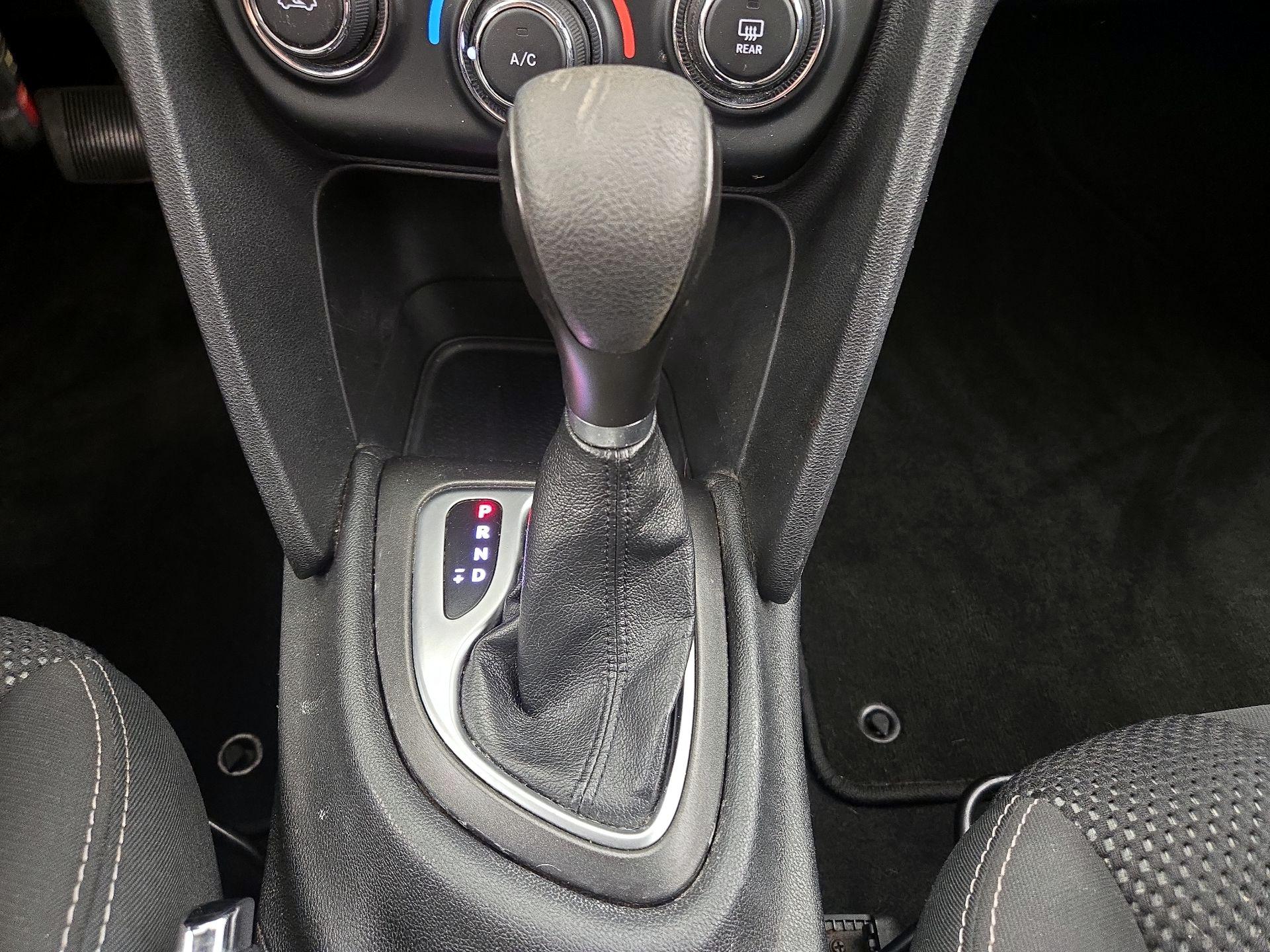 Thumbnail: 2016 Dodge Dart - 16