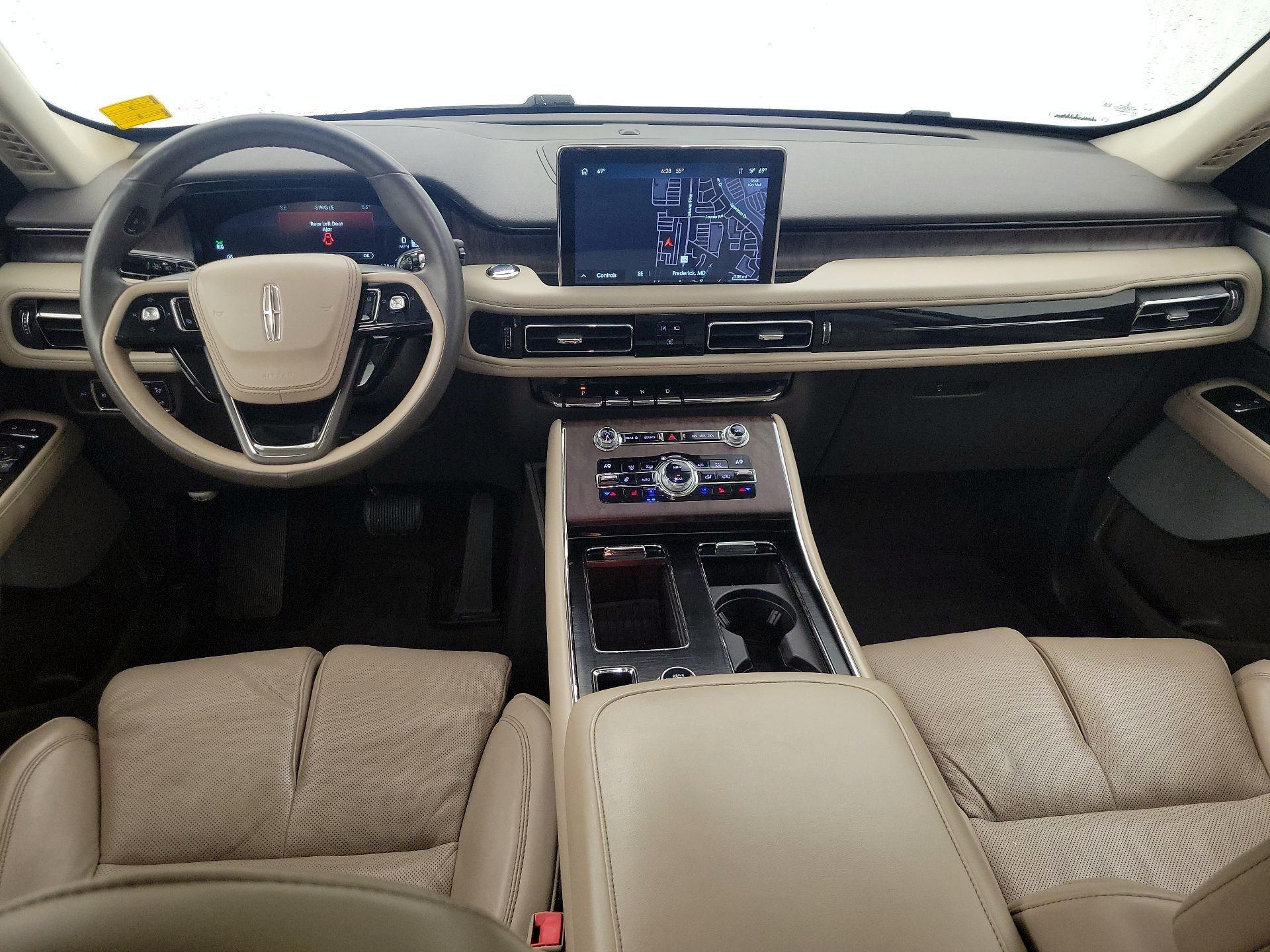 Thumbnail: 2020 Lincoln Aviator - 9