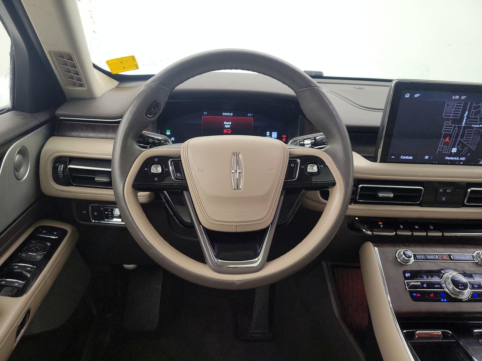 Thumbnail: 2020 Lincoln Aviator - 10