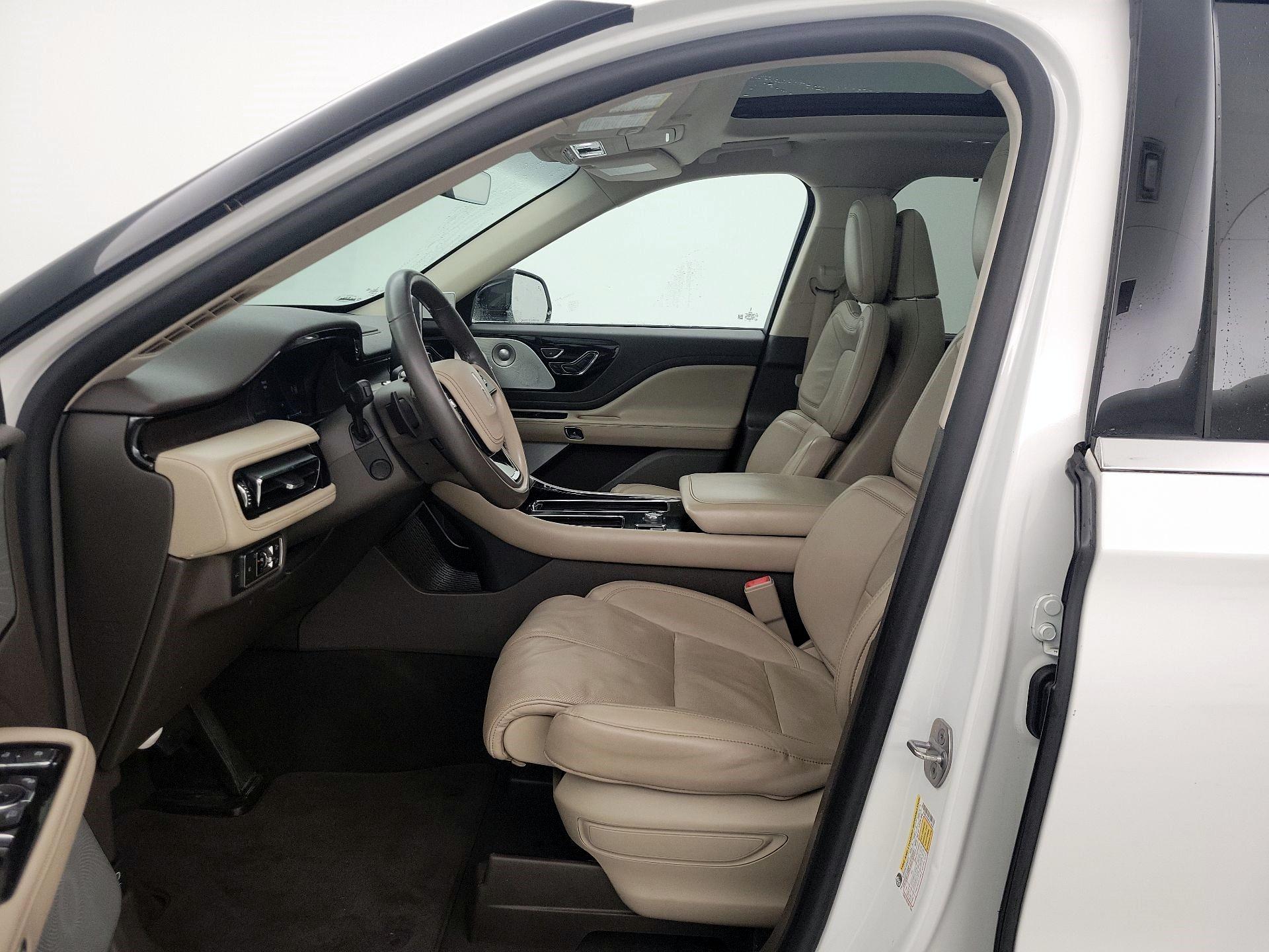 Thumbnail: 2020 Lincoln Aviator - 11