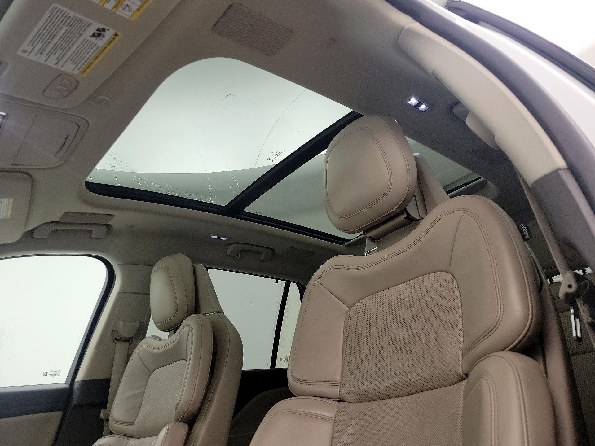 Thumbnail: 2020 Lincoln Aviator - 20