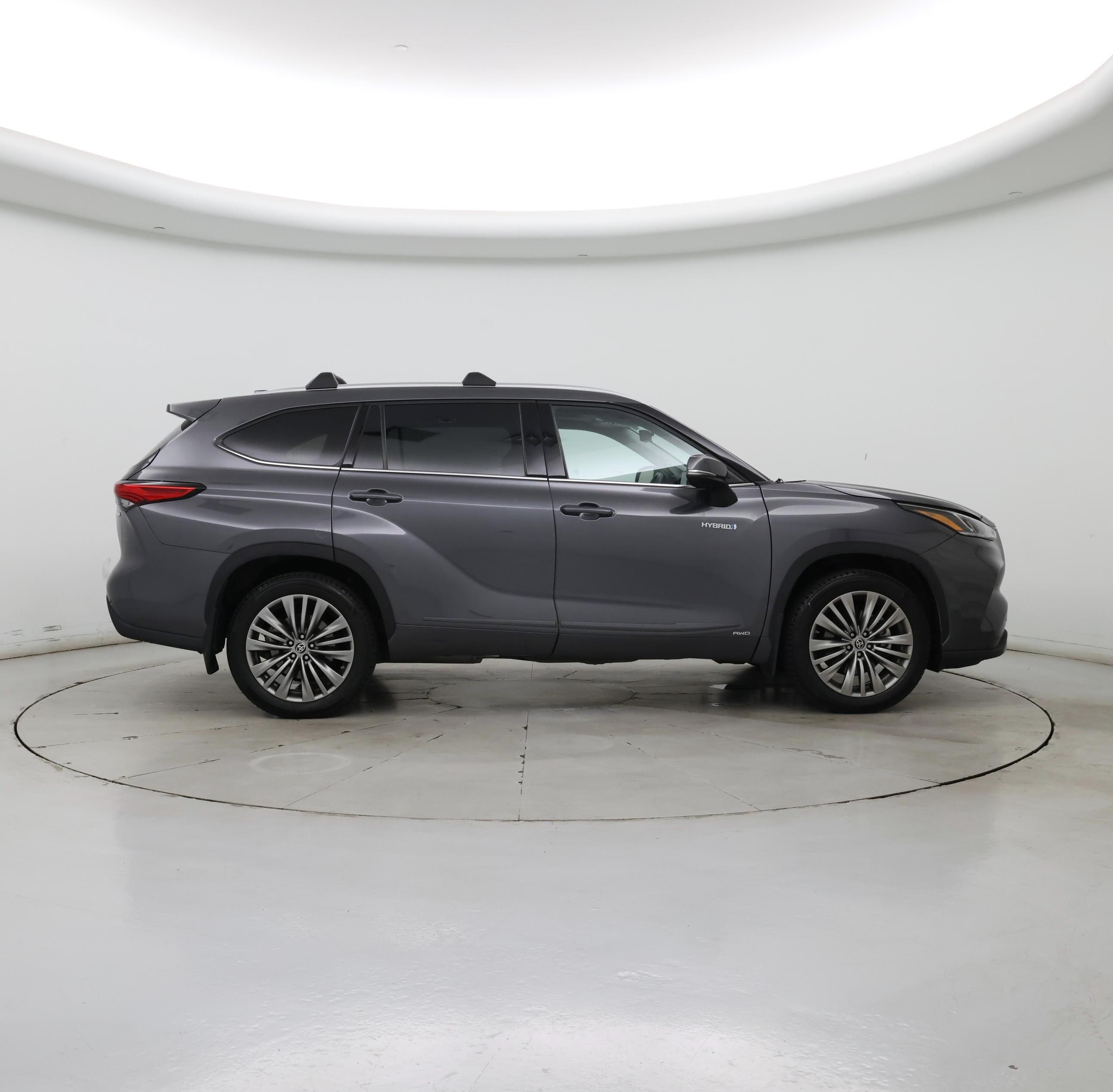 Thumbnail: 2021 Toyota Highlander - 7