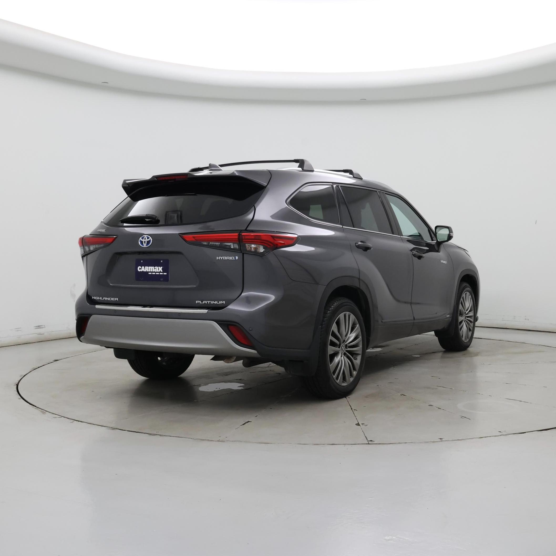 Thumbnail: 2021 Toyota Highlander - 8
