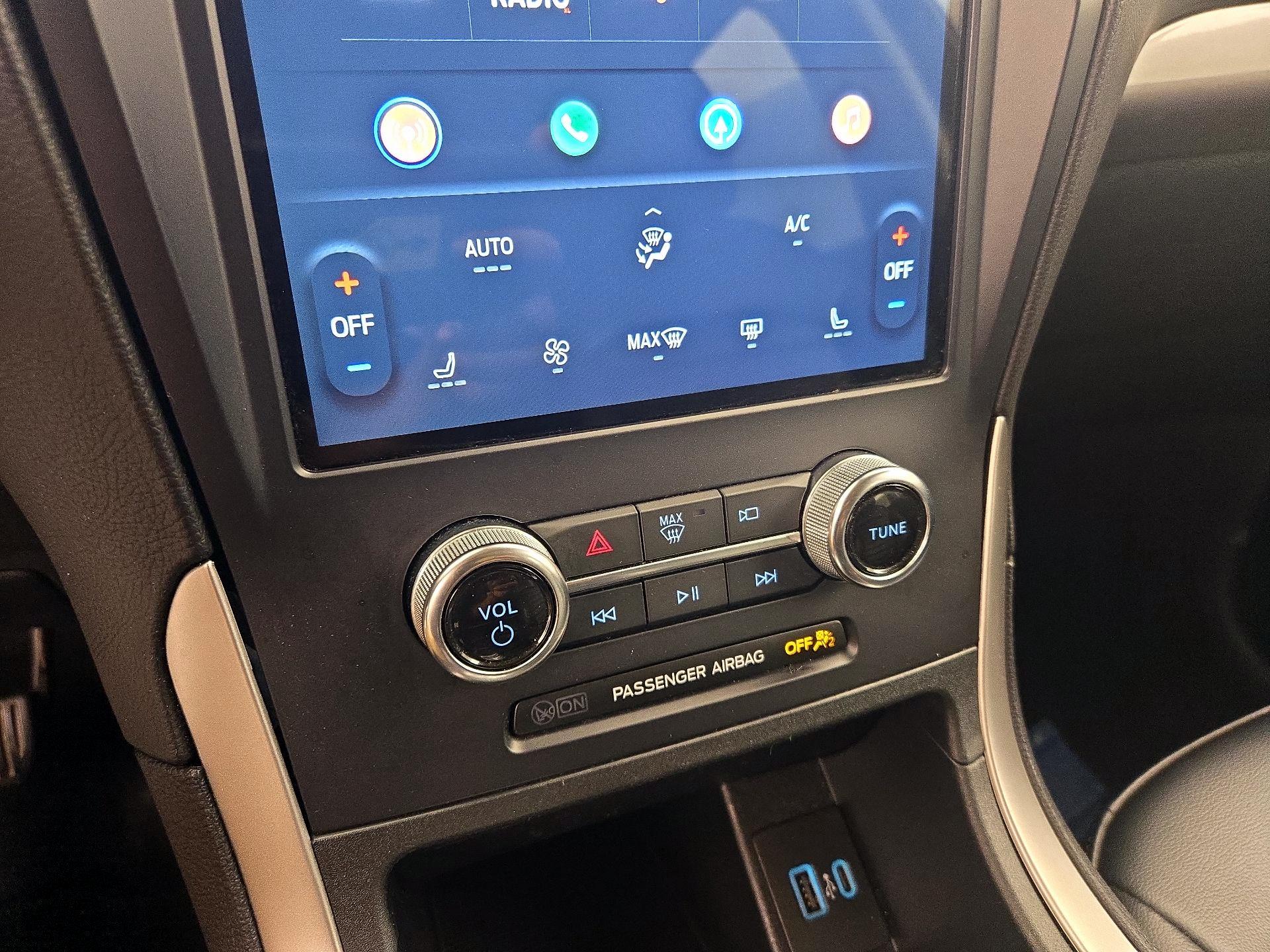 Thumbnail: 2024 Ford Edge - 17