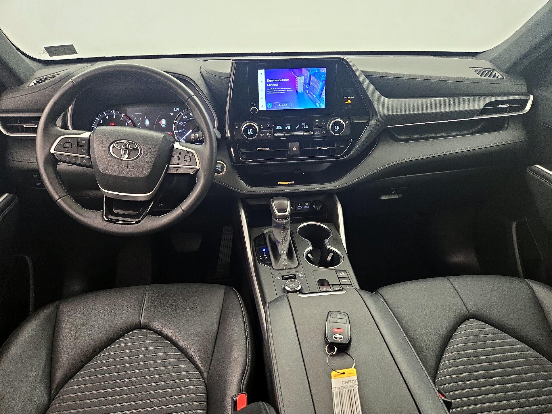 Thumbnail: 2024 Toyota Highlander - 9