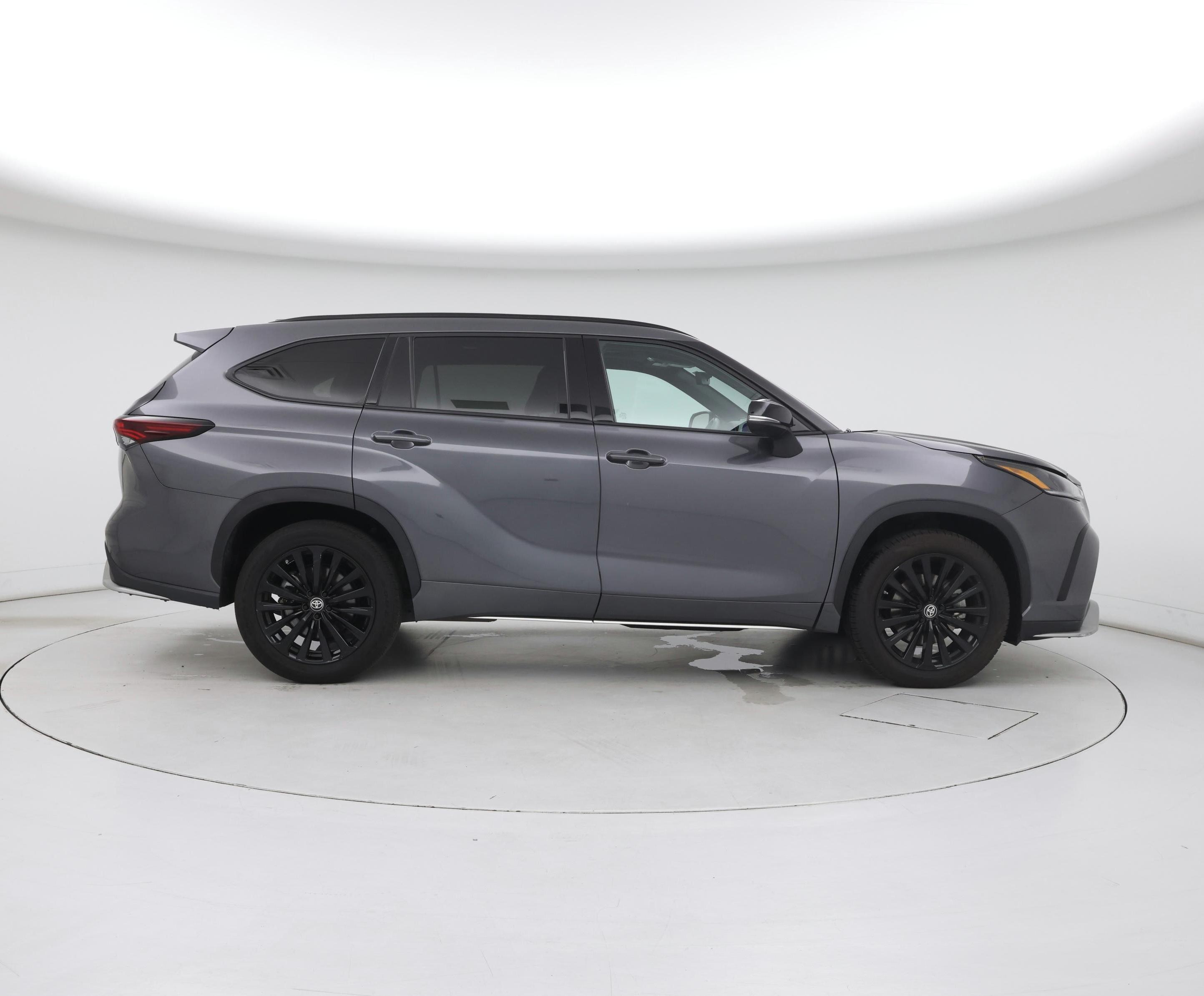 Thumbnail: 2024 Toyota Highlander - 7