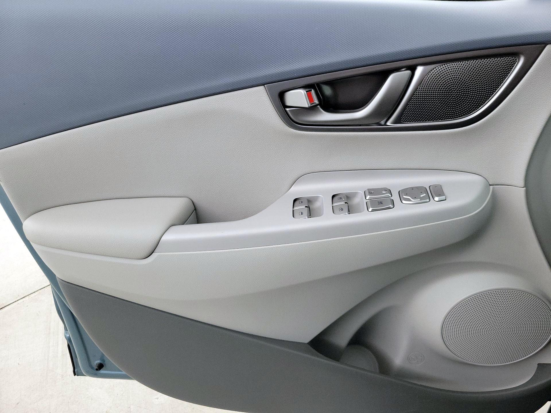 Thumbnail: 2020 Hyundai Kona - 12