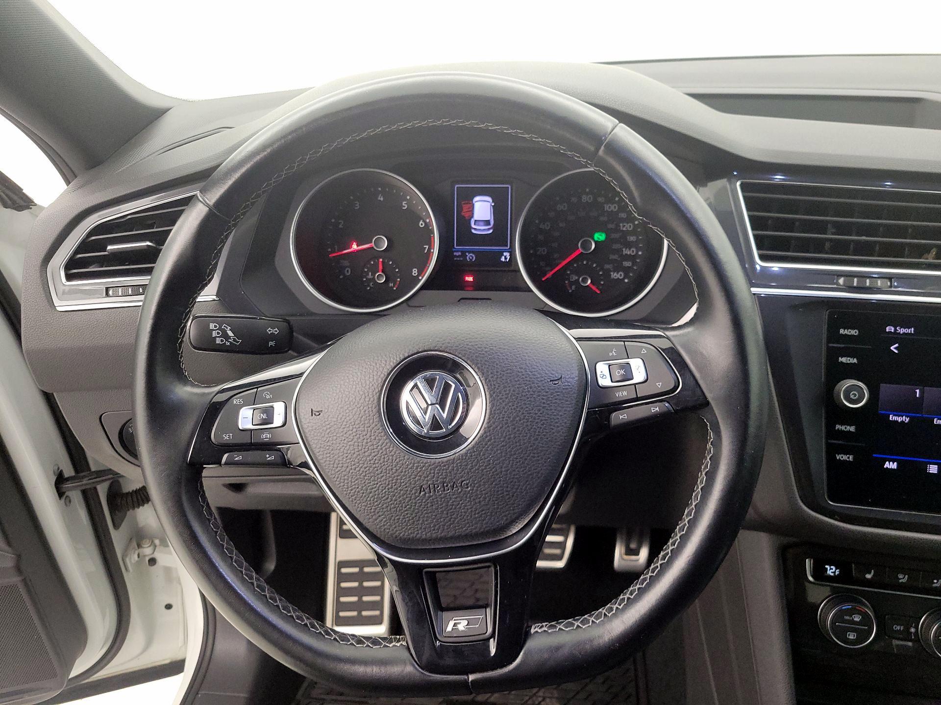 Thumbnail: 2020 Volkswagen Tiguan - 10