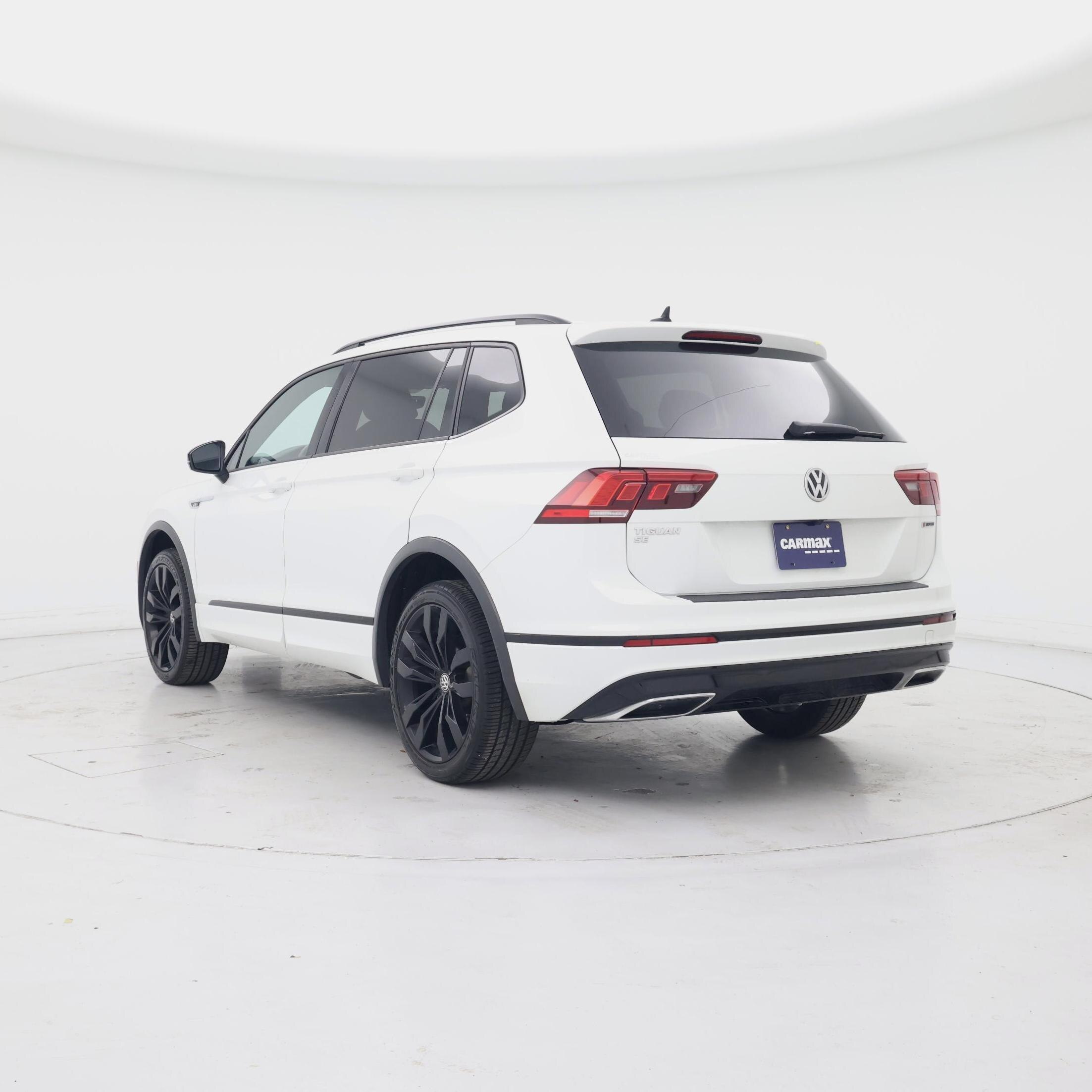 Thumbnail: 2020 Volkswagen Tiguan - 2