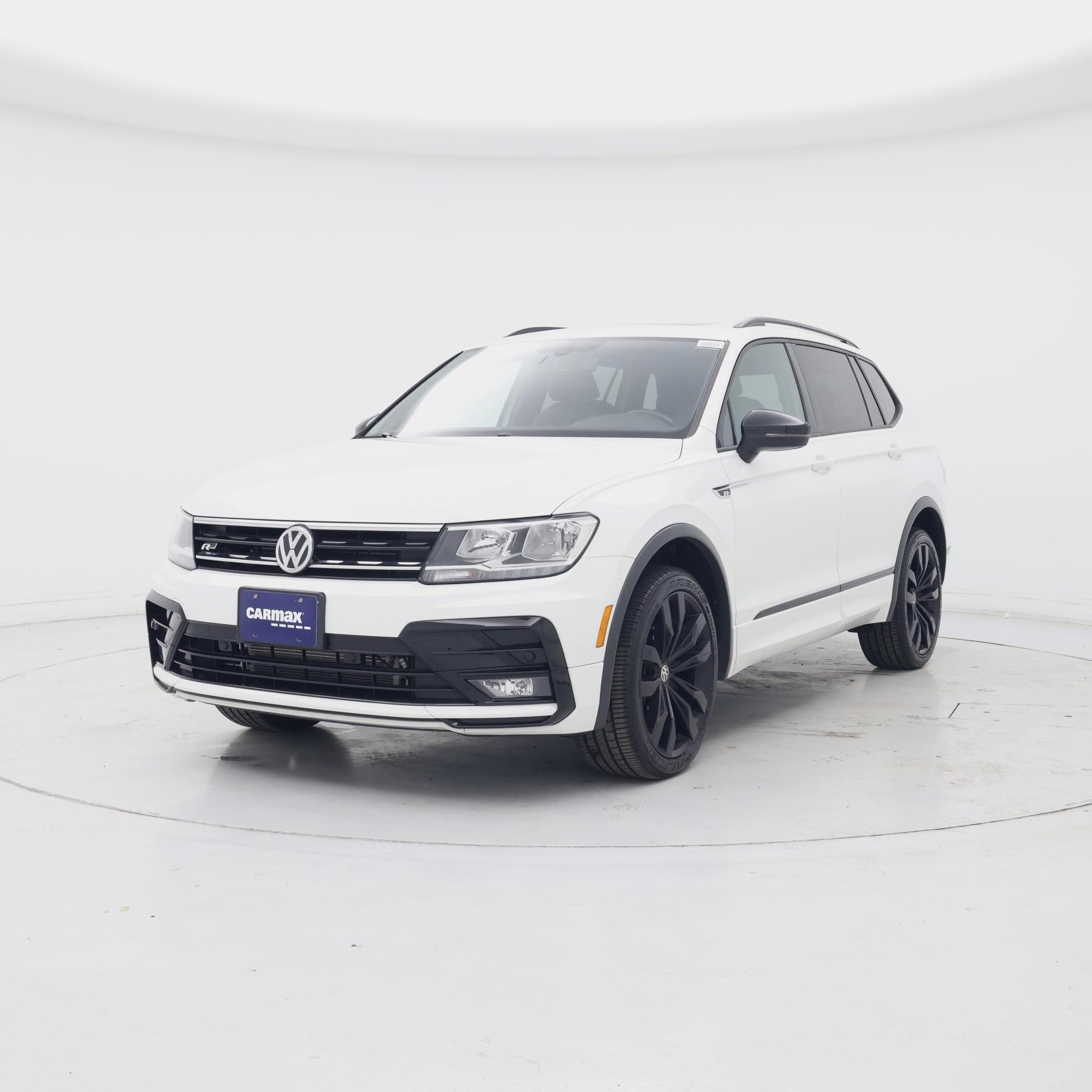 Thumbnail: 2020 Volkswagen Tiguan - 4
