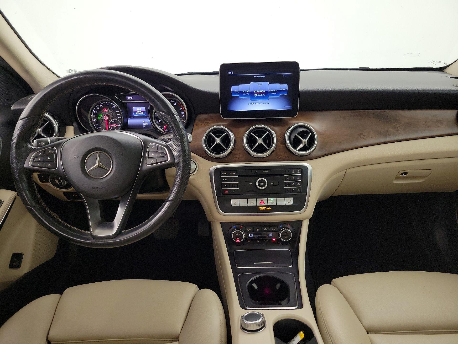 Thumbnail: 2019 Mercedes-Benz GLA - 9