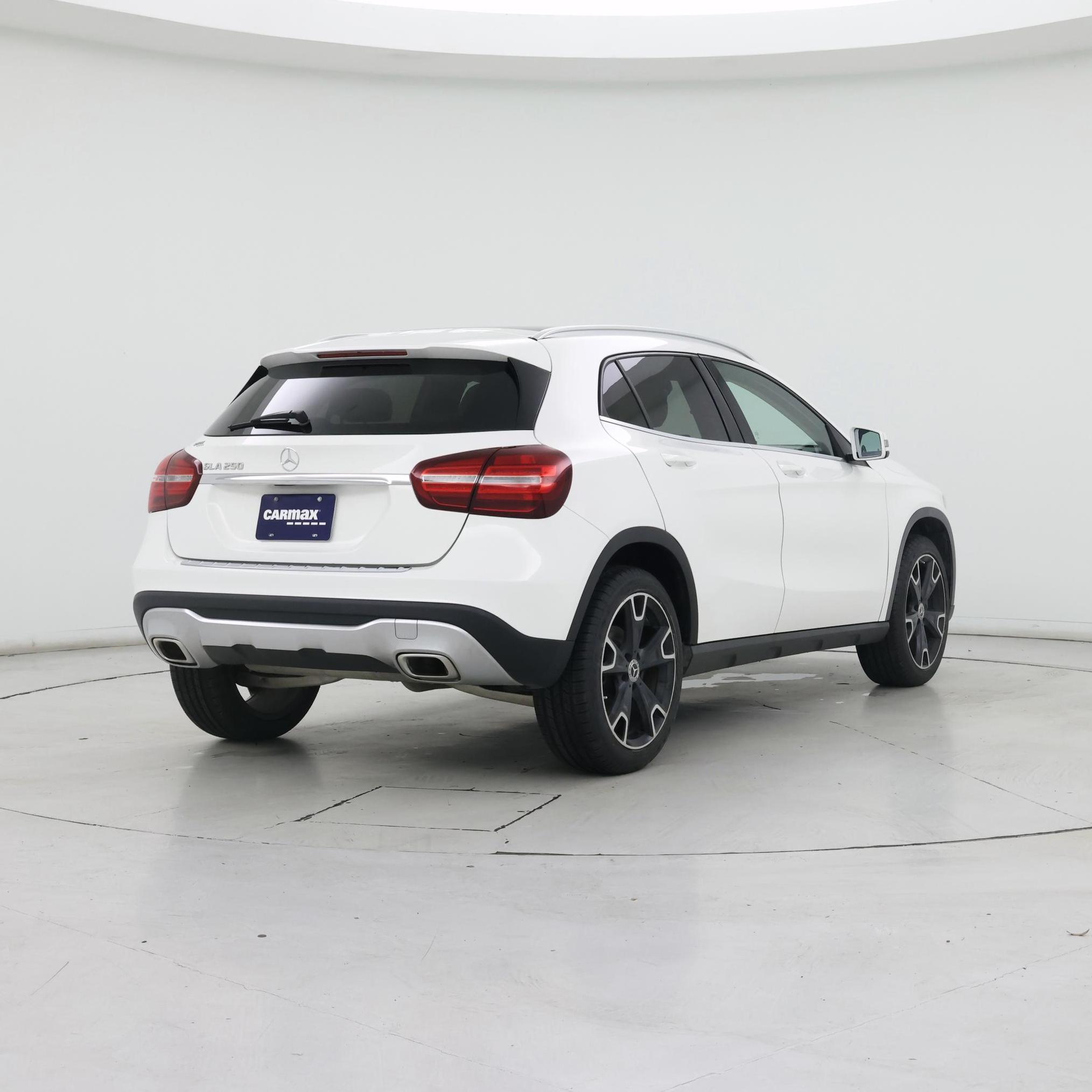 Thumbnail: 2019 Mercedes-Benz GLA - 8