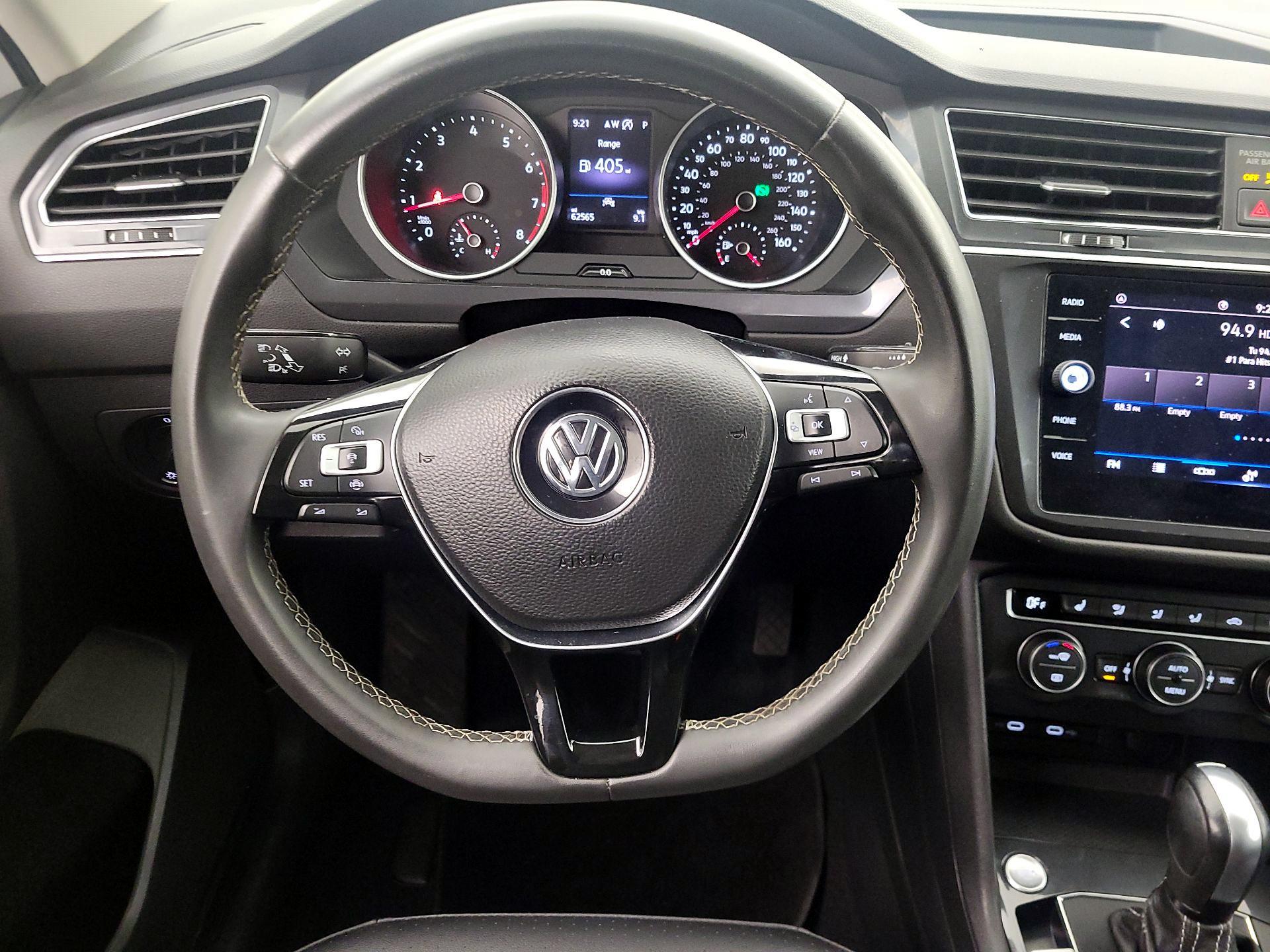 Thumbnail: 2021 Volkswagen Tiguan - 10