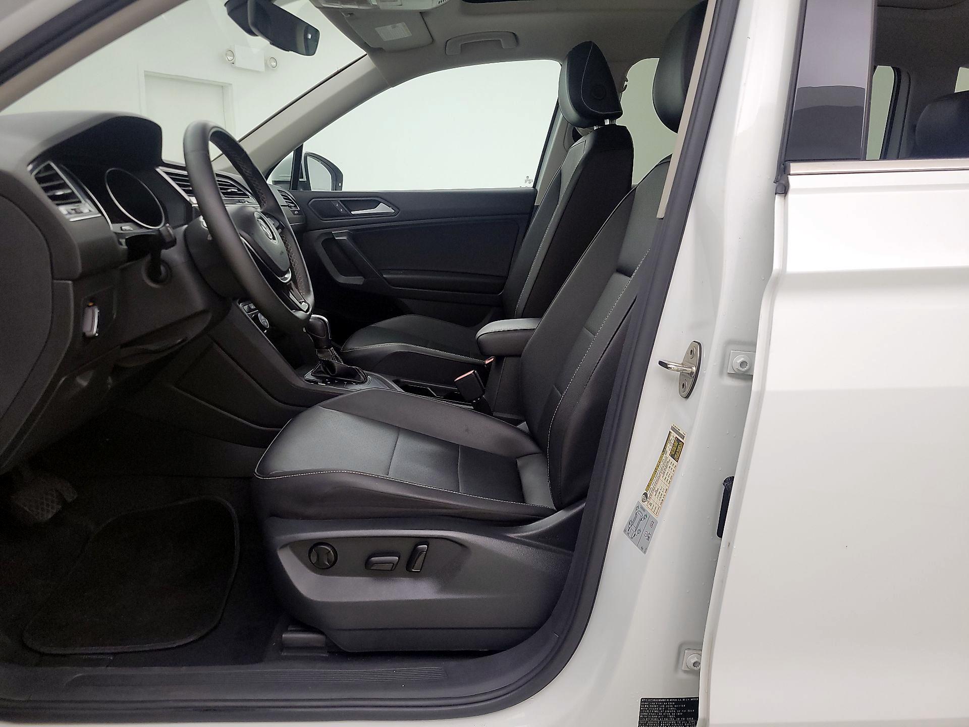 Thumbnail: 2021 Volkswagen Tiguan - 11