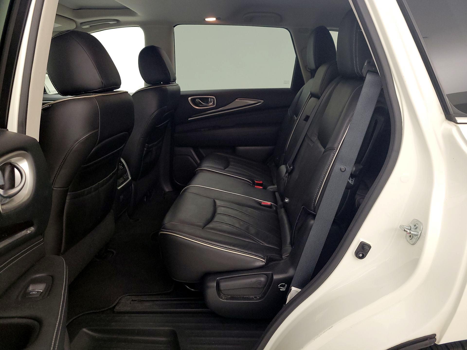 Thumbnail: 2017 INFINITI QX60 - 20