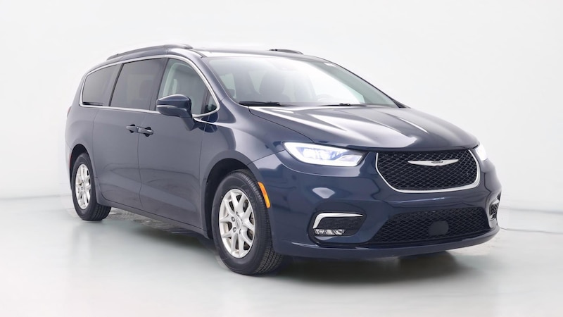 2022 Chrysler Pacifica Touring L Hero Image