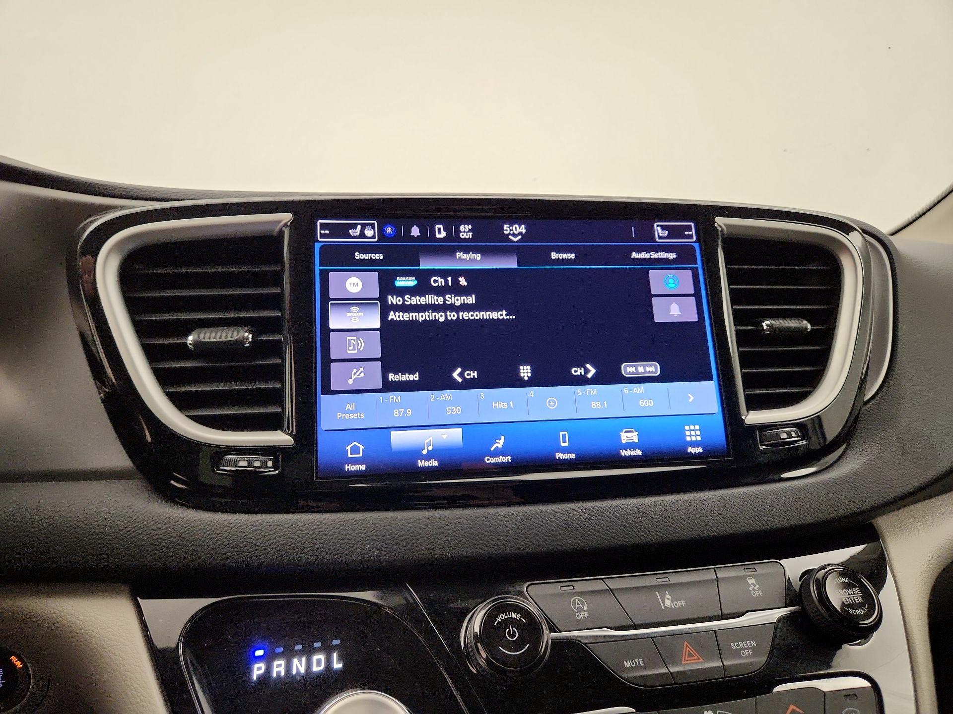 Thumbnail: 2022 Chrysler Pacifica - 15