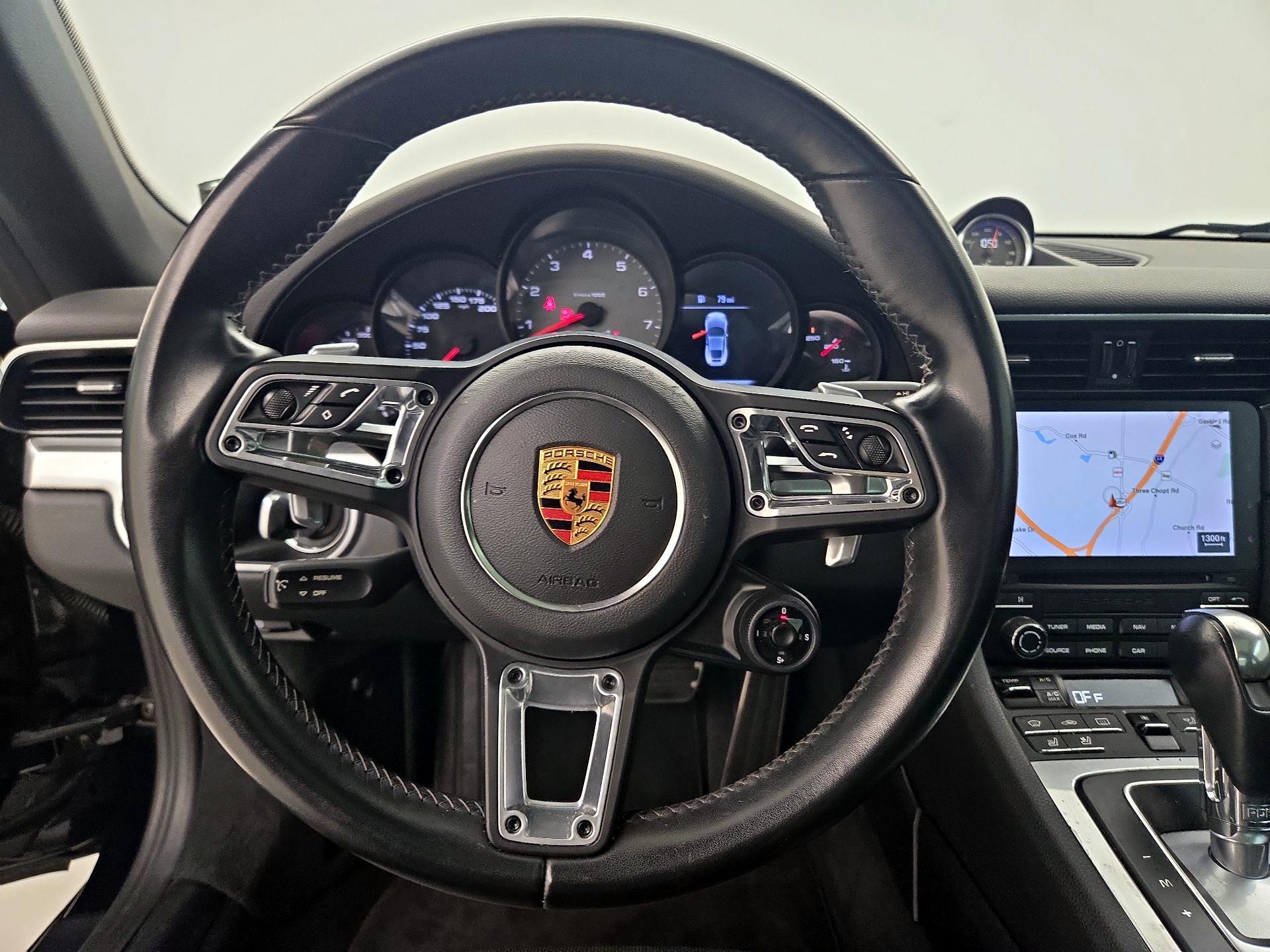 Thumbnail: 2017 Porsche 911 - 10