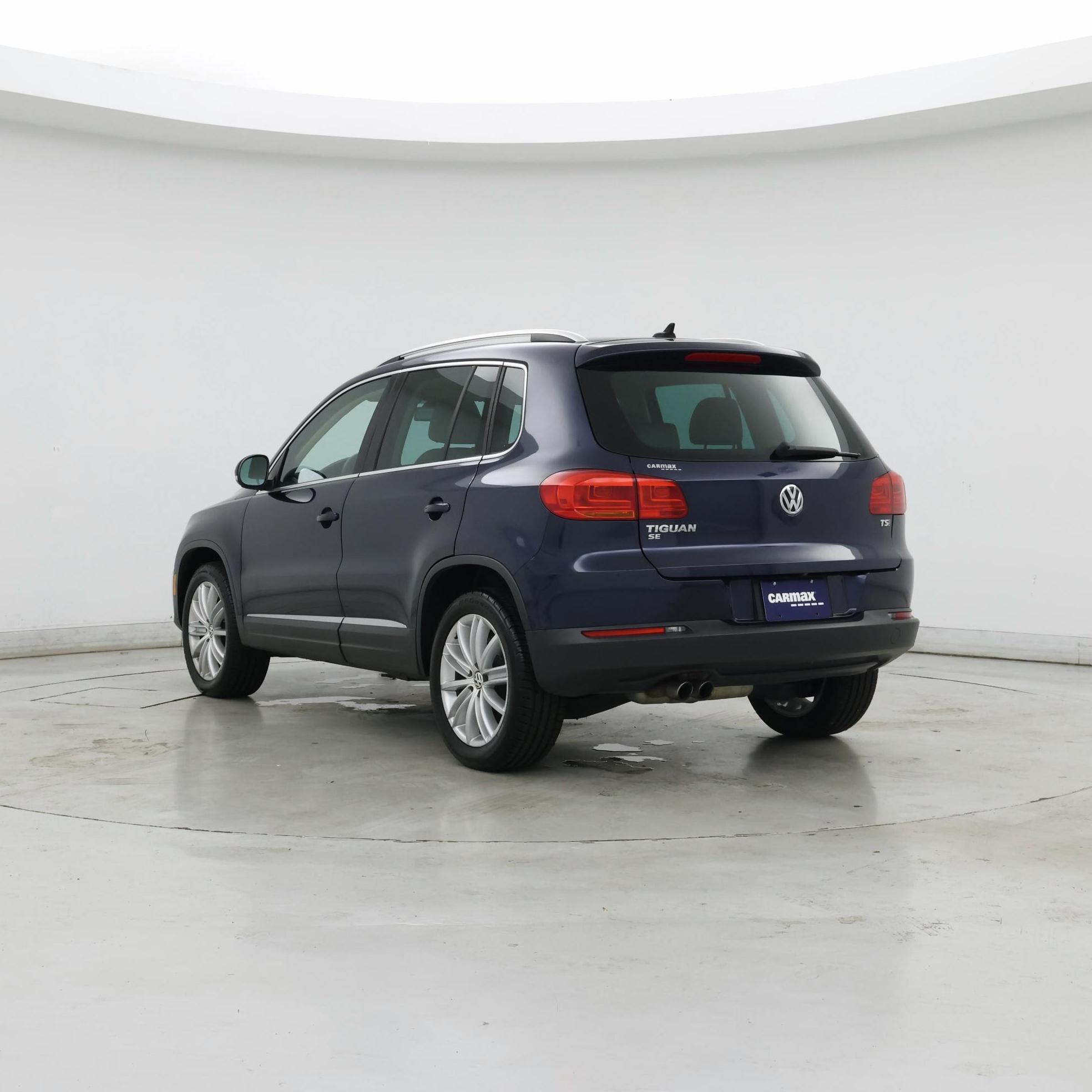Thumbnail: 2016 Volkswagen Tiguan - 2