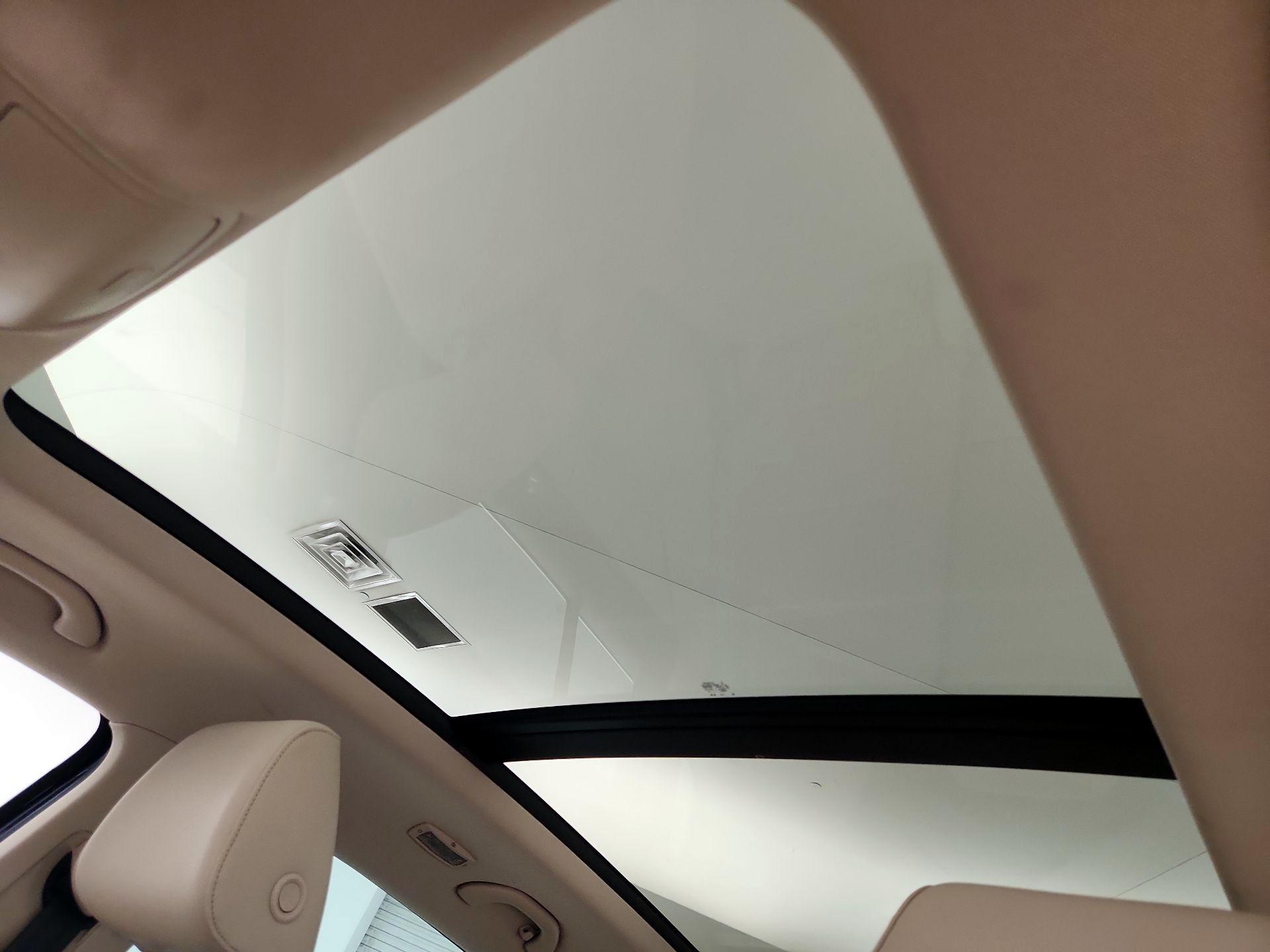 Thumbnail: 2016 Volkswagen Tiguan - 20