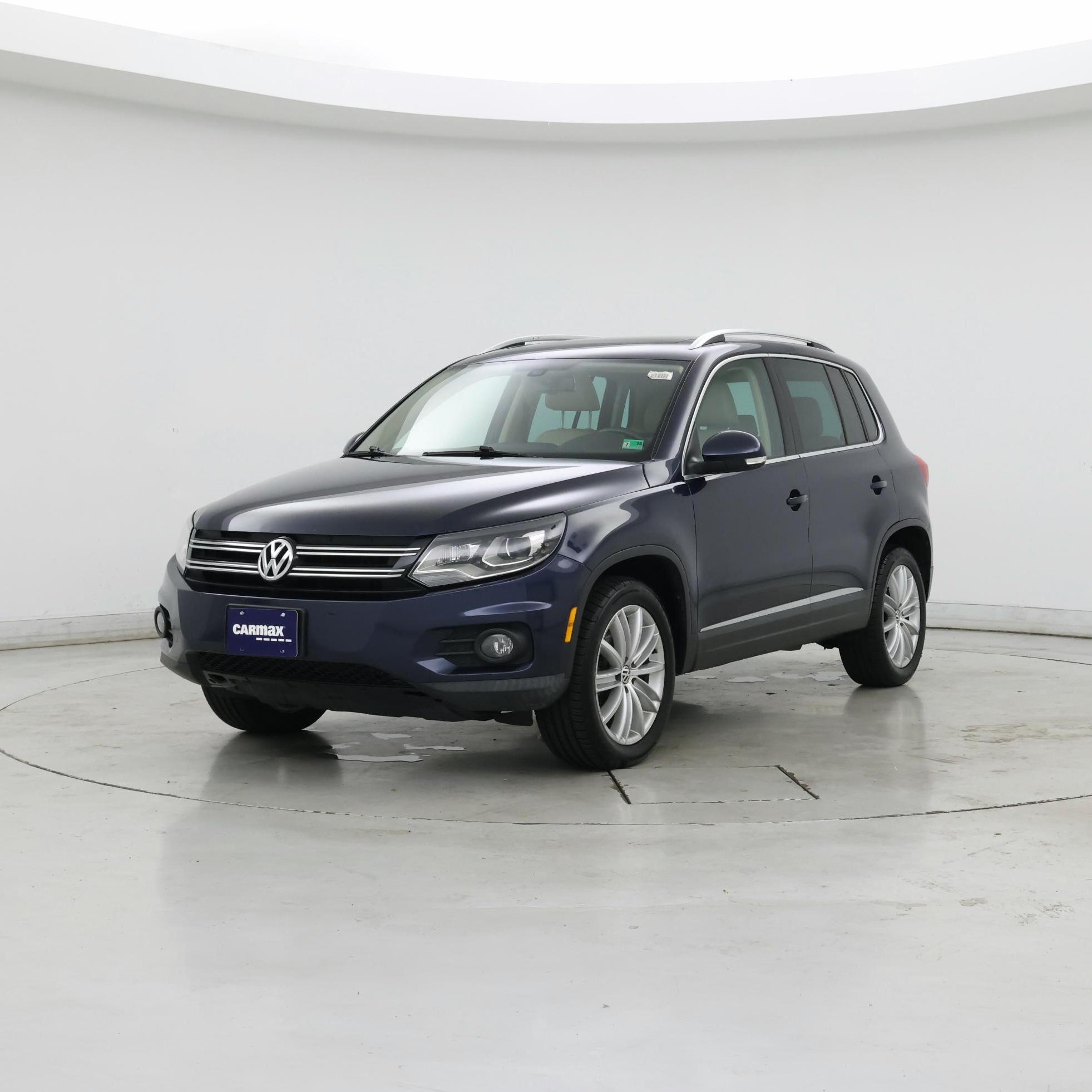 Thumbnail: 2016 Volkswagen Tiguan - 4