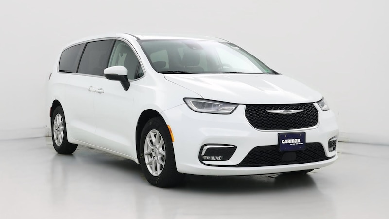 2023 Chrysler Pacifica Touring L Hero Image