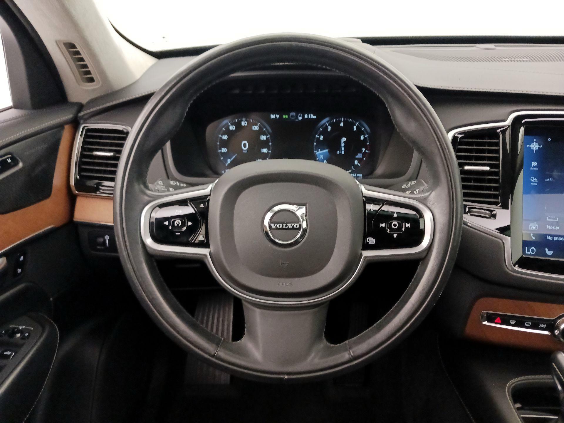 Thumbnail: 2019 Volvo XC90 - 10