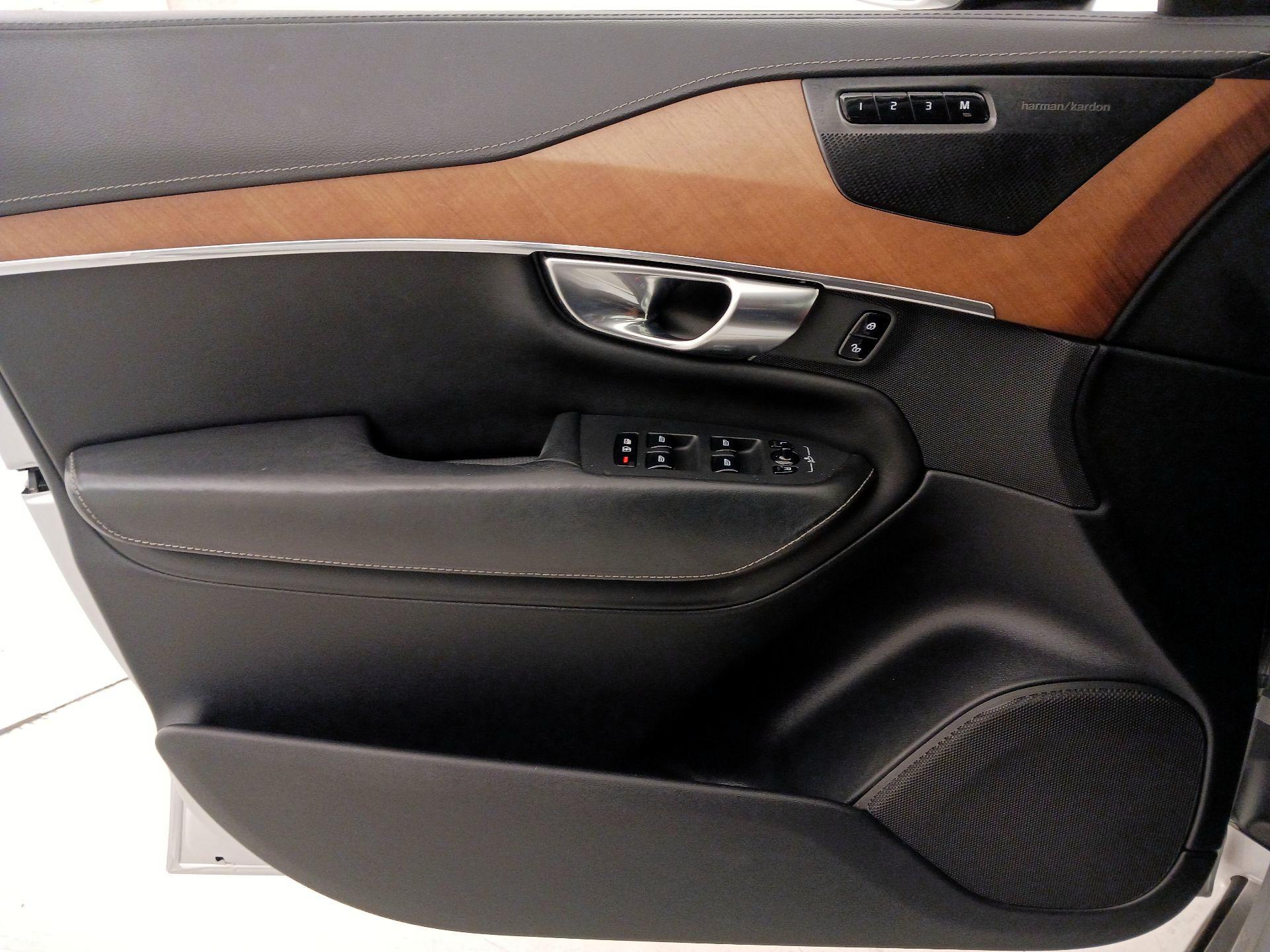 Thumbnail: 2019 Volvo XC90 - 12