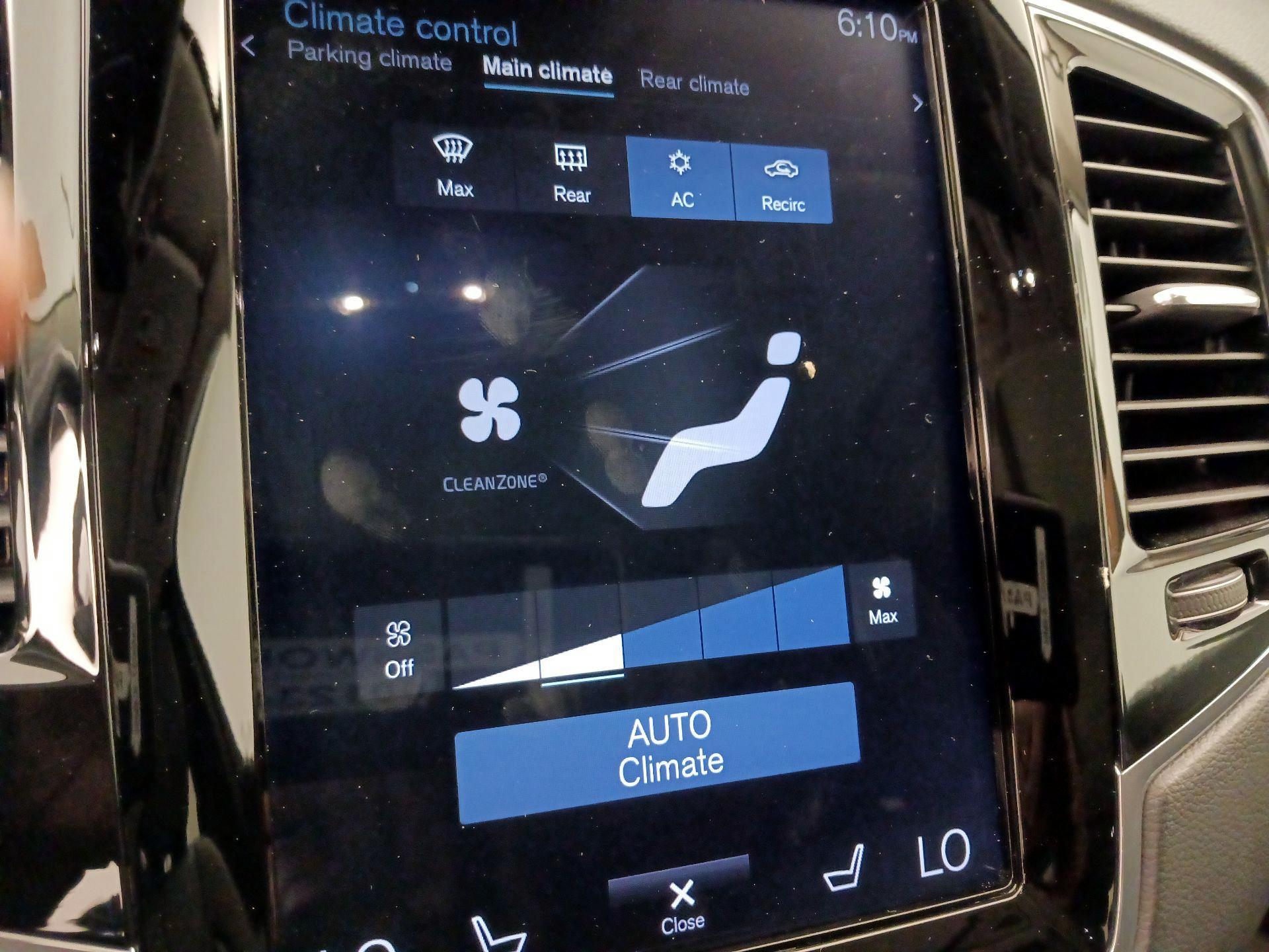 Thumbnail: 2019 Volvo XC90 - 17