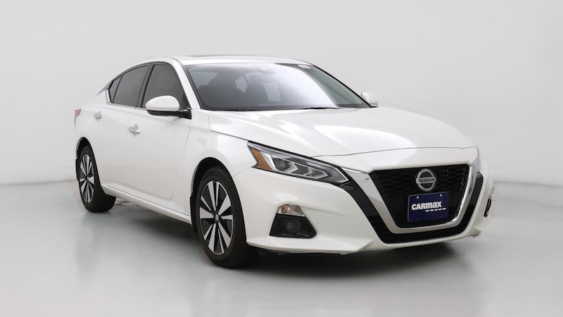 2021 Nissan Altima SL Hero Image