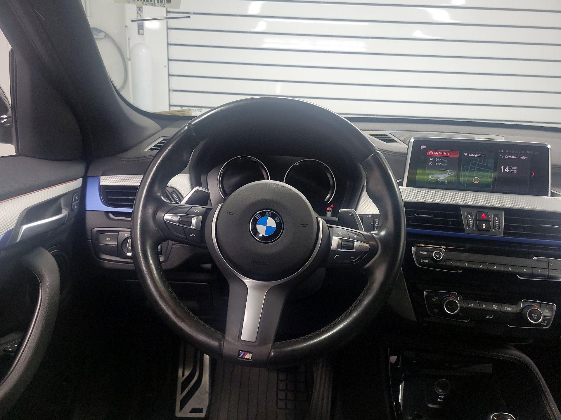 Thumbnail: 2022 BMW X1 - 10