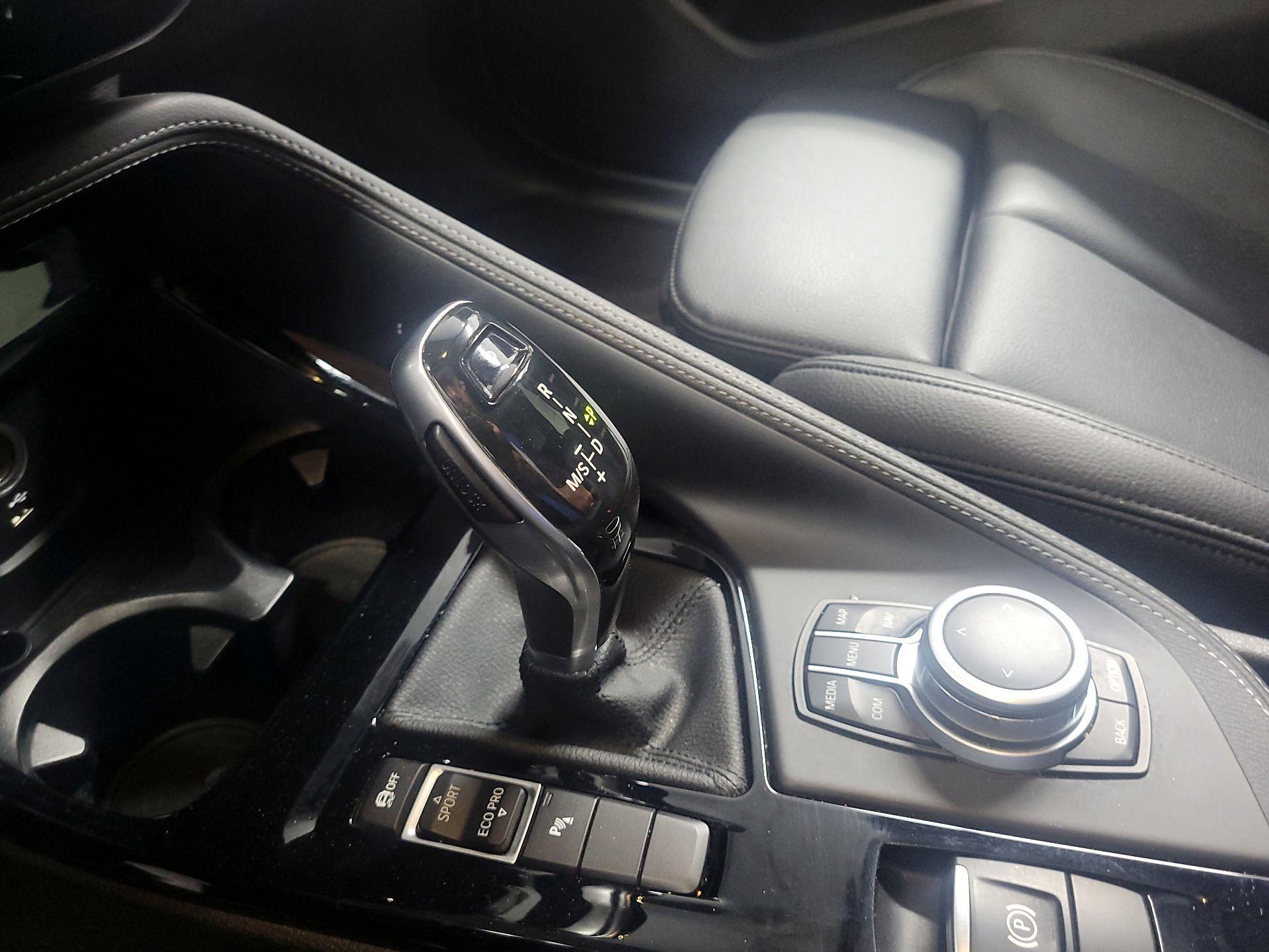 Thumbnail: 2022 BMW X1 - 17