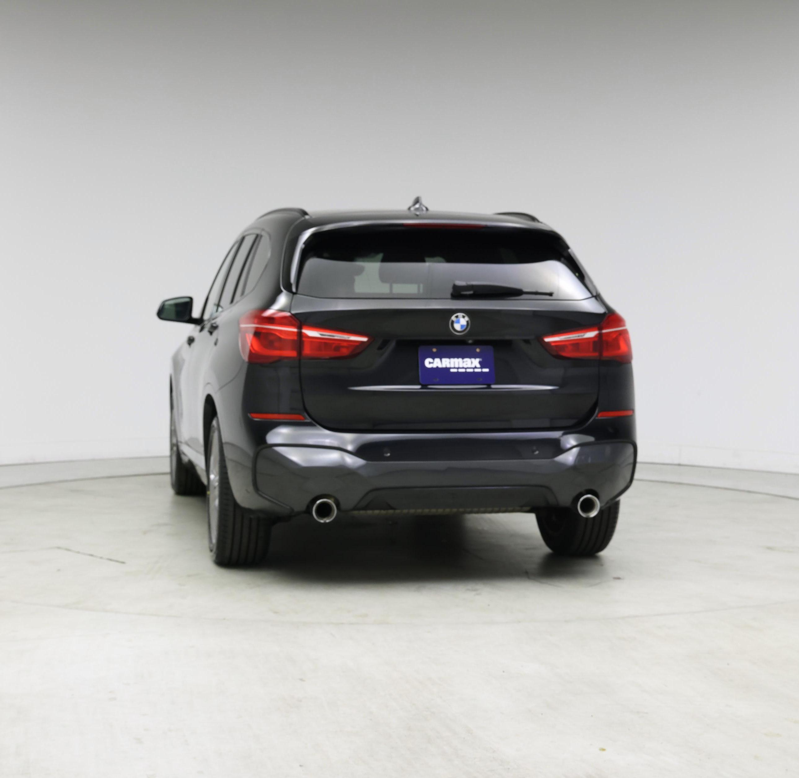 Thumbnail: 2022 BMW X1 - 6