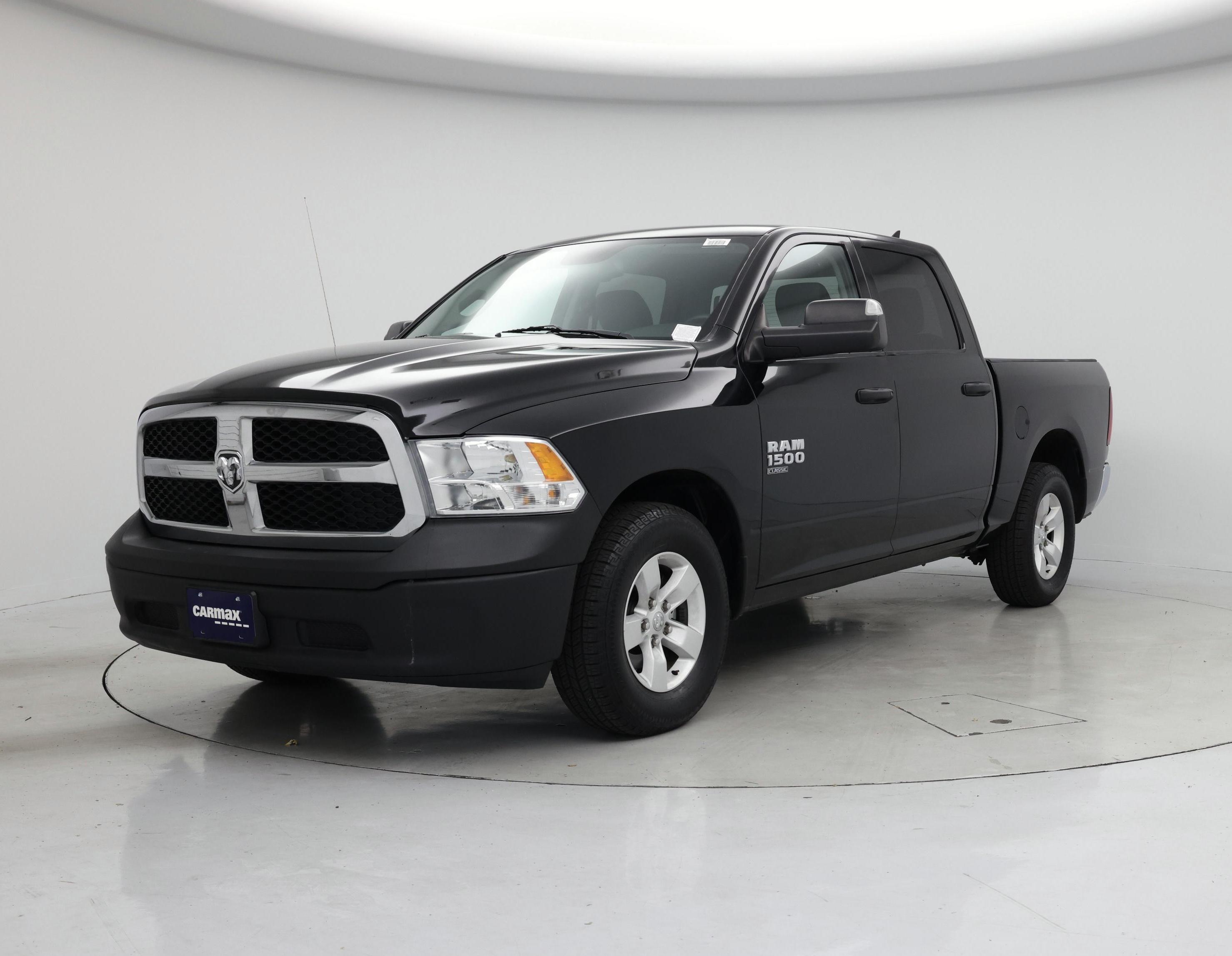 Thumbnail: 2022 RAM 1500 Classic - 4