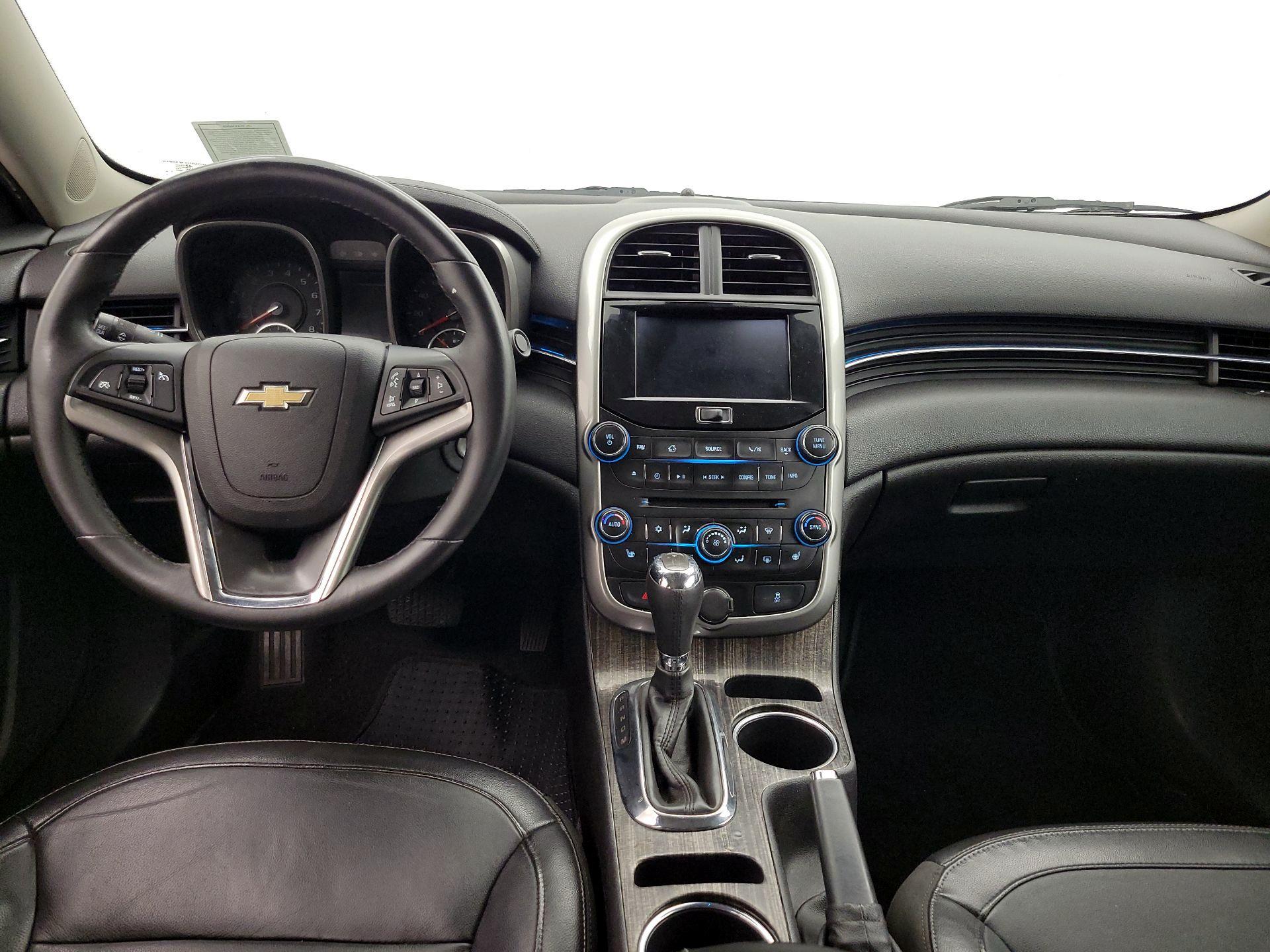 Thumbnail: 2016 Chevrolet Malibu - 9