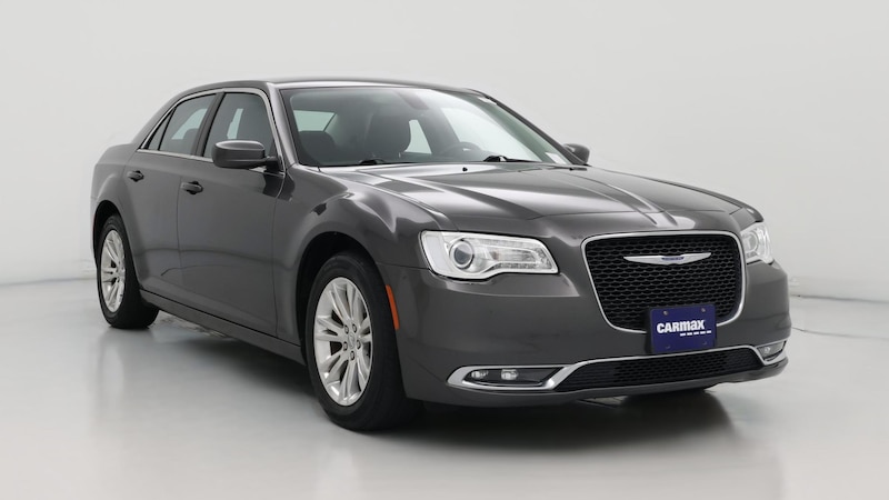 2021 Chrysler 300 Touring Hero Image