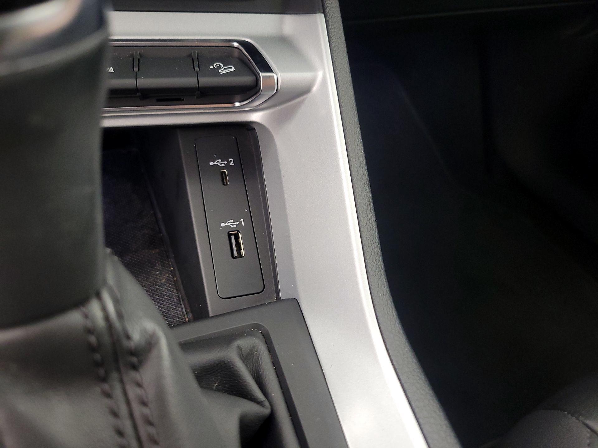 Thumbnail: 2021 Audi Q3 - 18