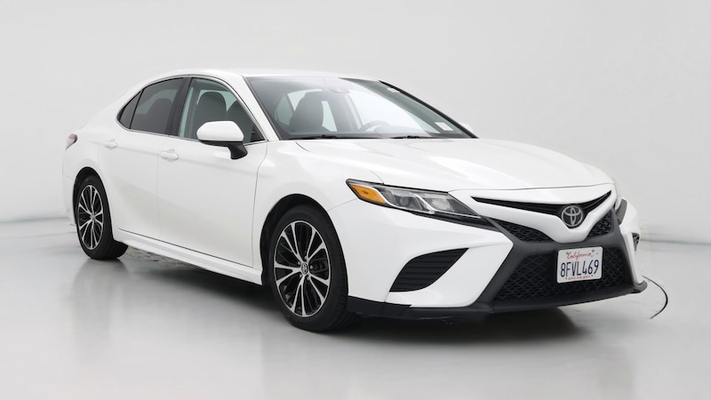 2019 Toyota Camry SE Hero Image