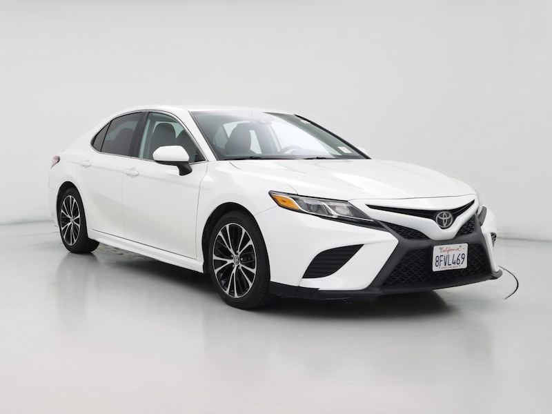 2019 Toyota Camry SE -
                  Palm Desert, CA