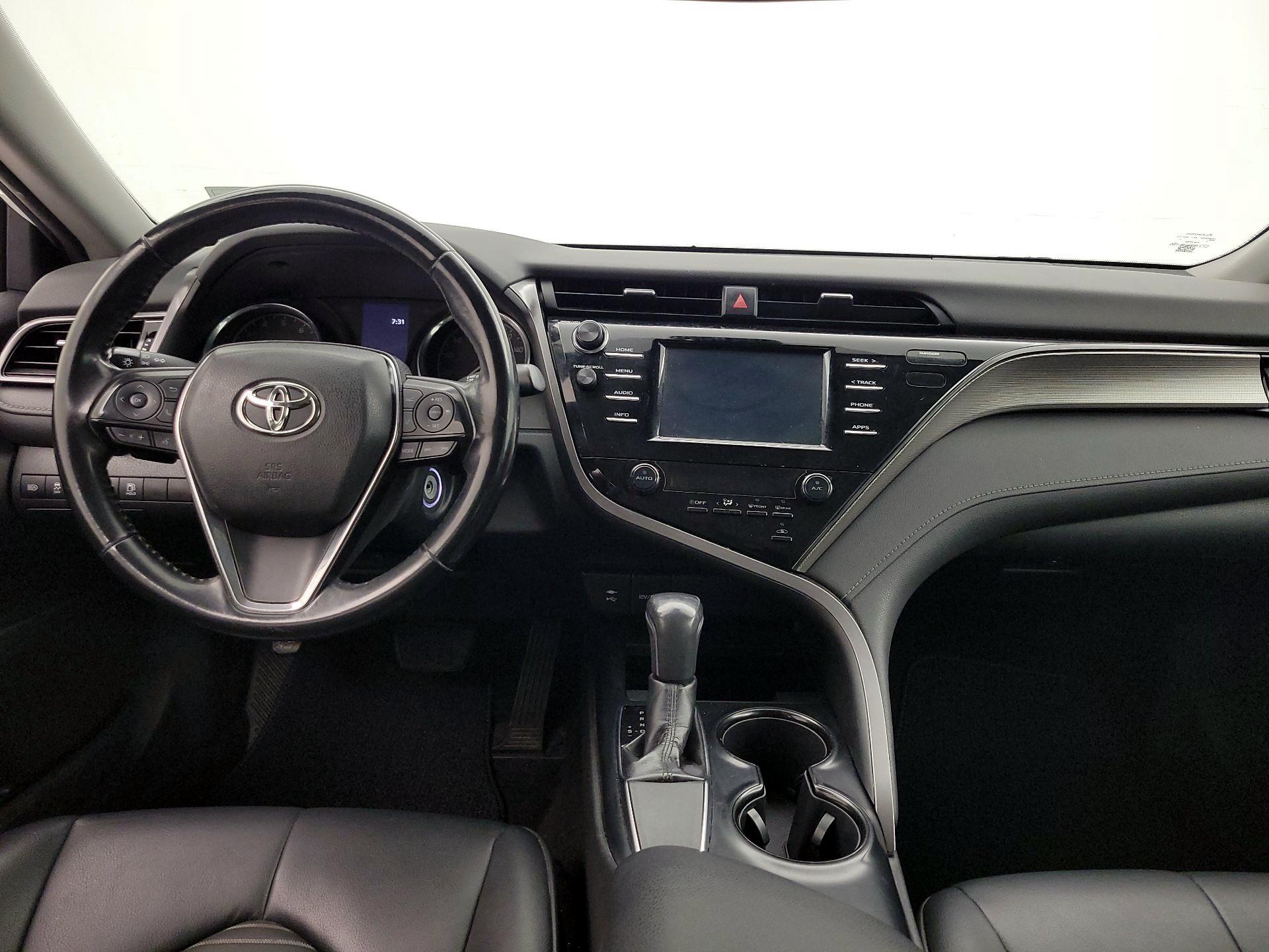 Thumbnail: 2019 Toyota Camry - 9
